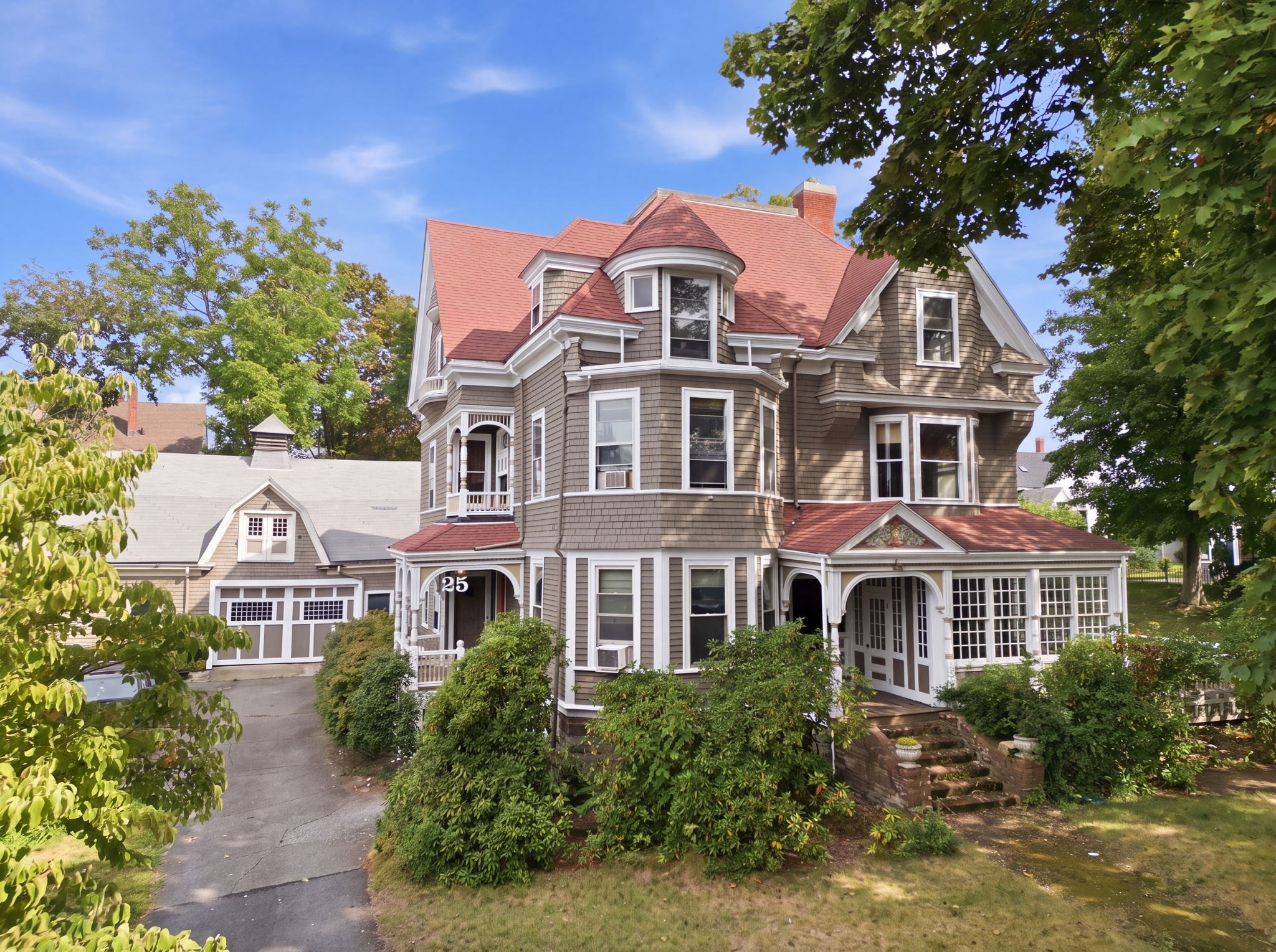 25 Avon St, Wakefield, MA 01880