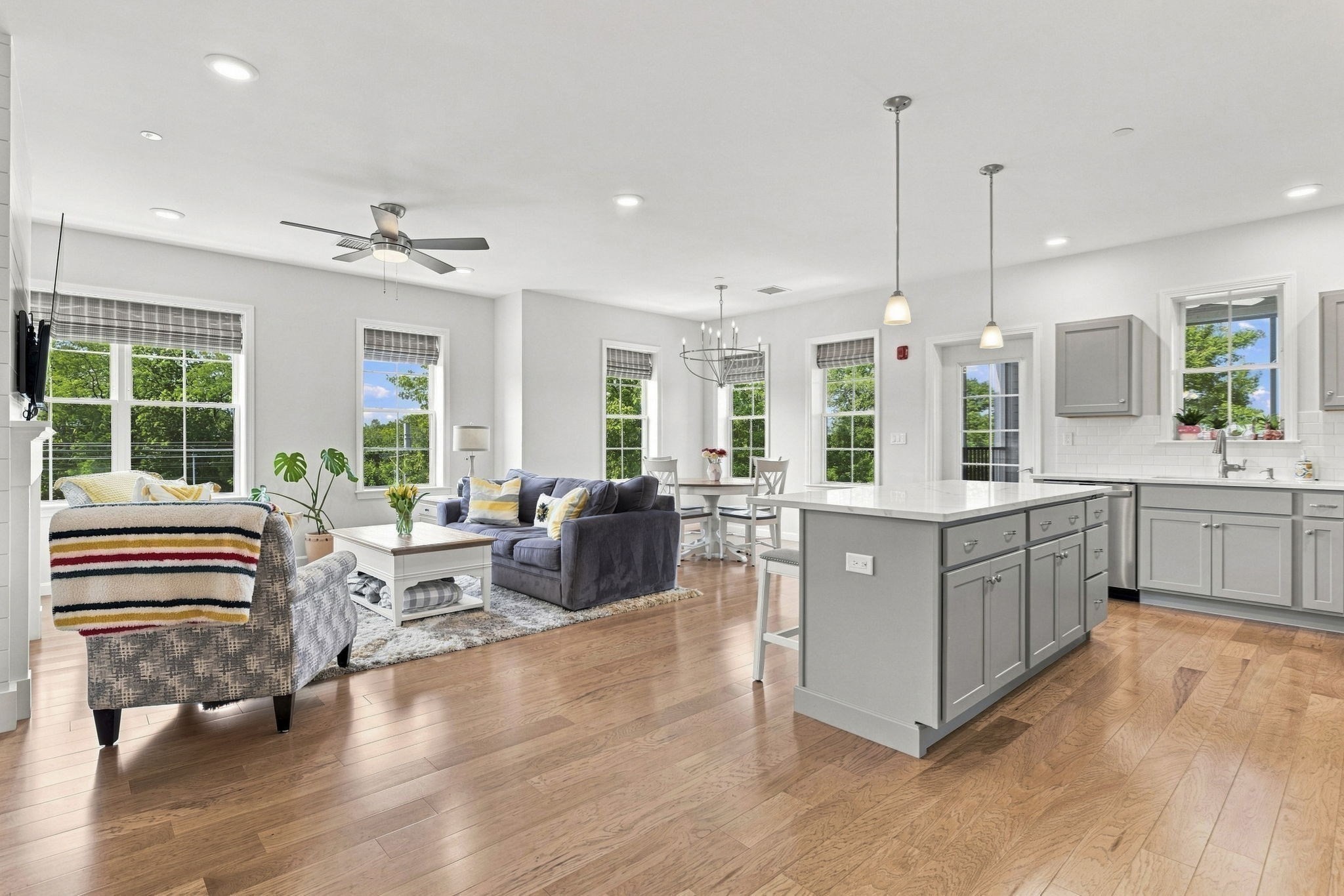60 Coppersmith Way Unit 401, Canton, MA 02021