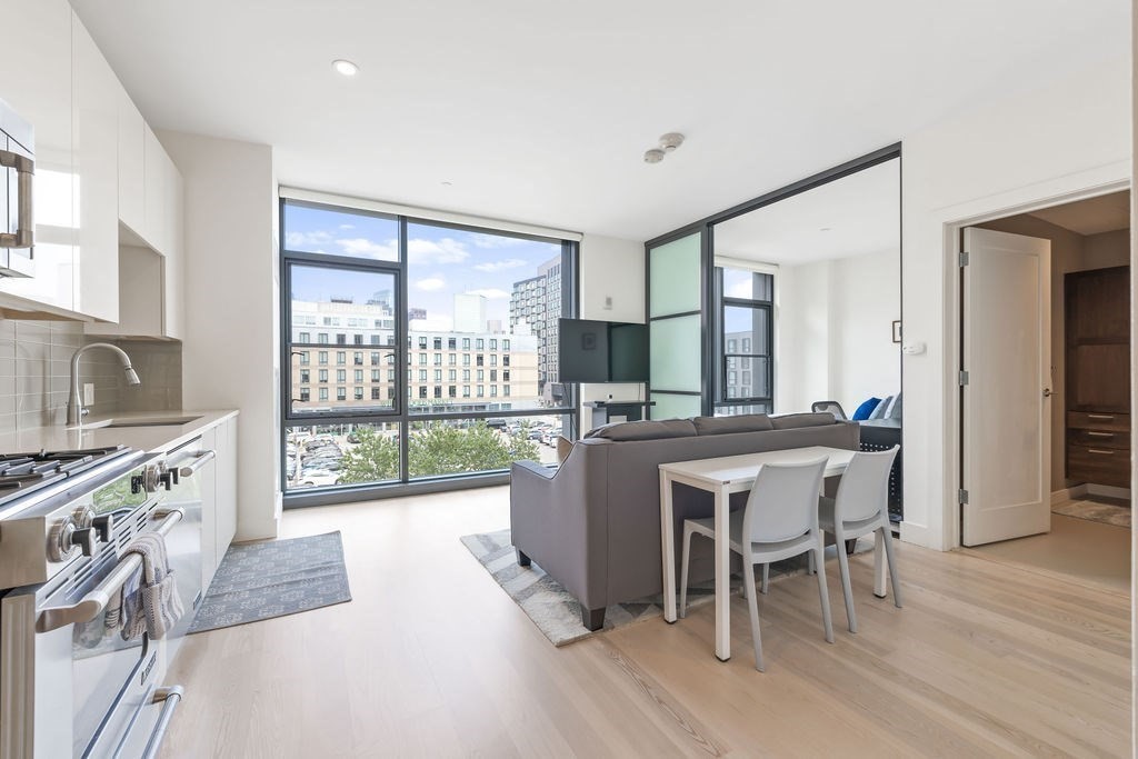 32 Traveler St Unit 411, Boston - South End, MA 02118