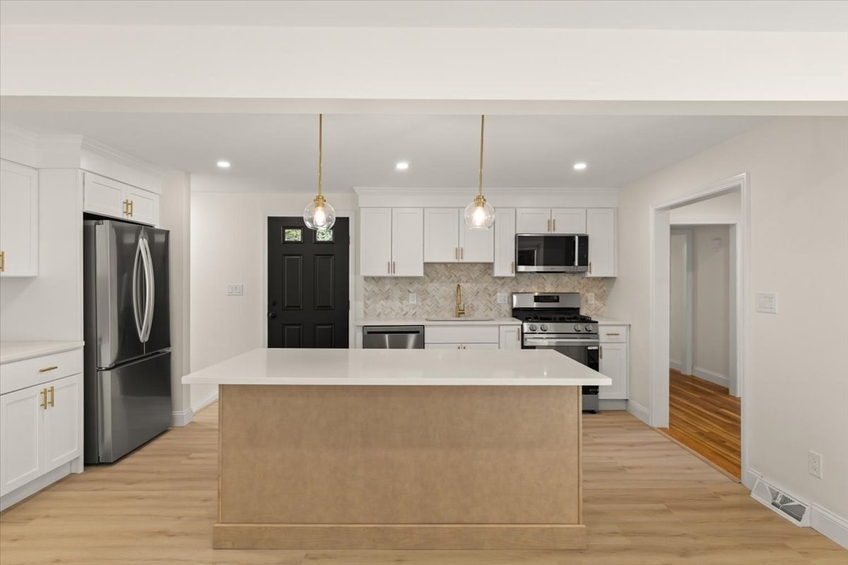 347 Poskus St, Stoughton, MA 02072