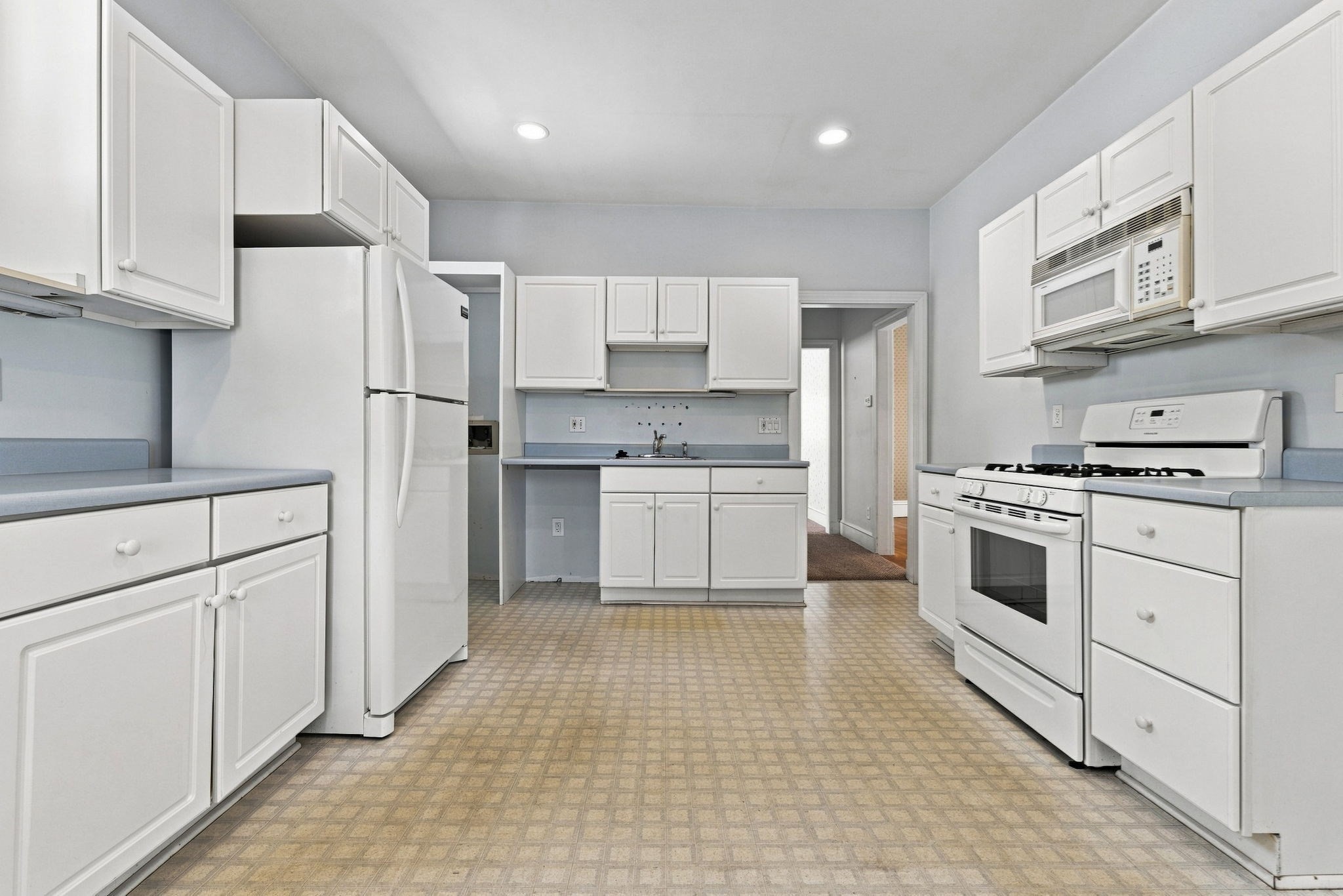 16 Usher Rd, Medford, MA 02155 - Image 14