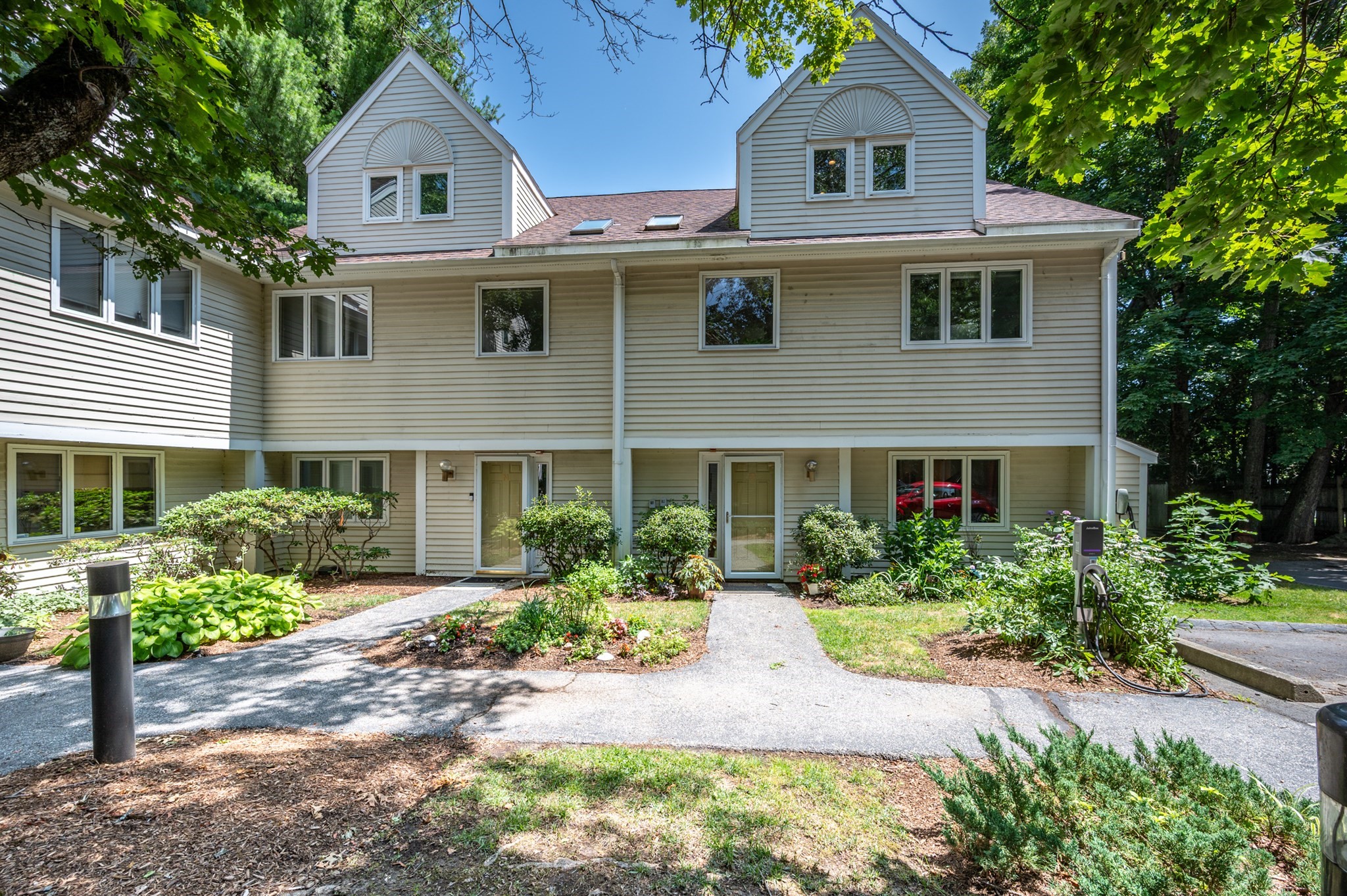 412 Parker St Unit O, Newton, MA 02459