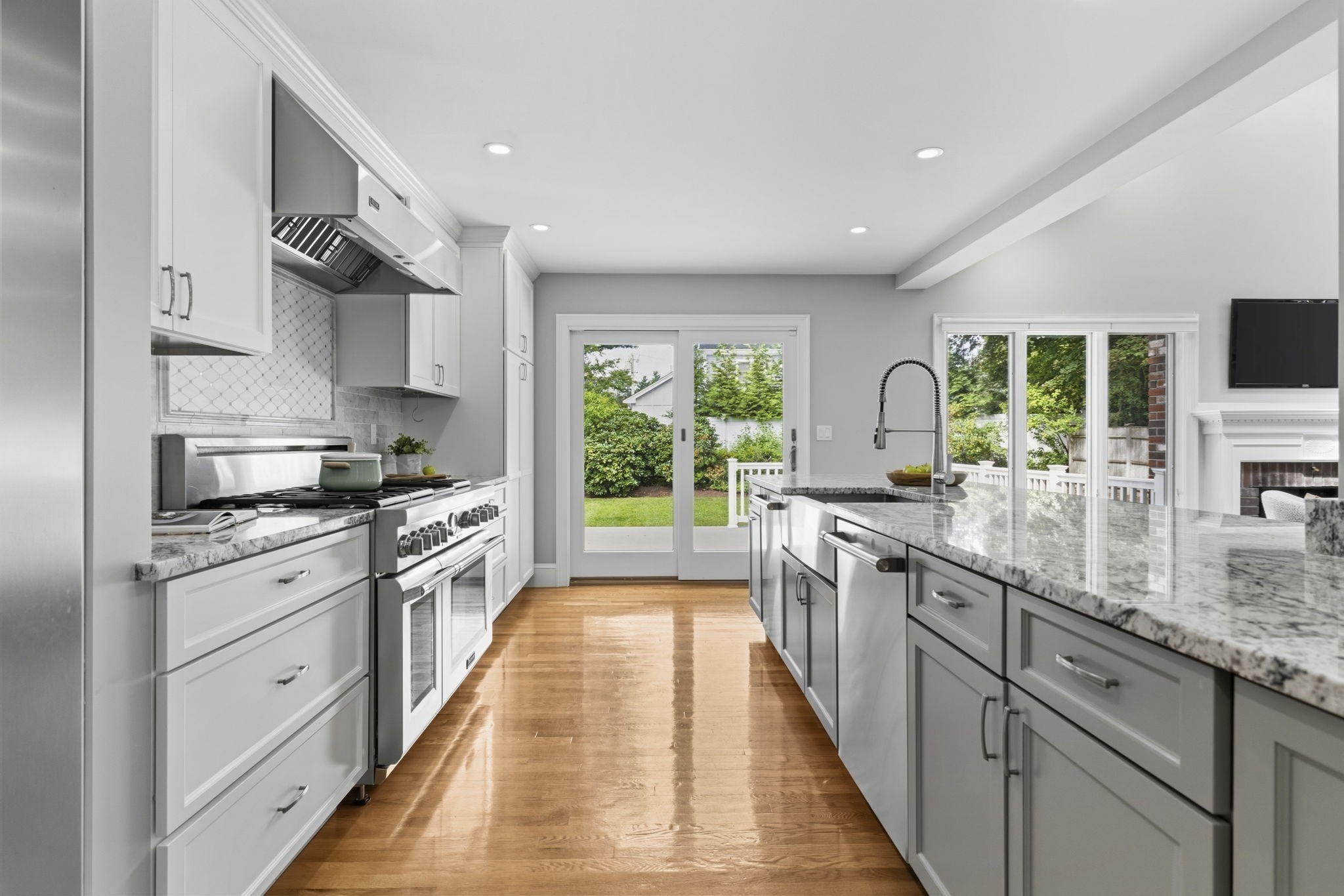 32 Parkvale Rd, Needham, MA 02492 - Image 9