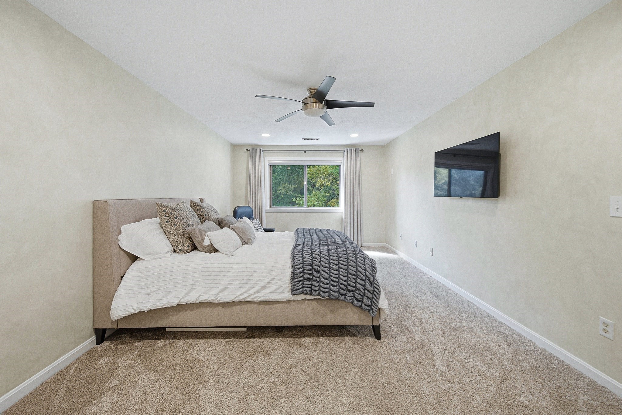 16 Country Club Rd Unit 16, Peabody, MA 01960 - Image 15