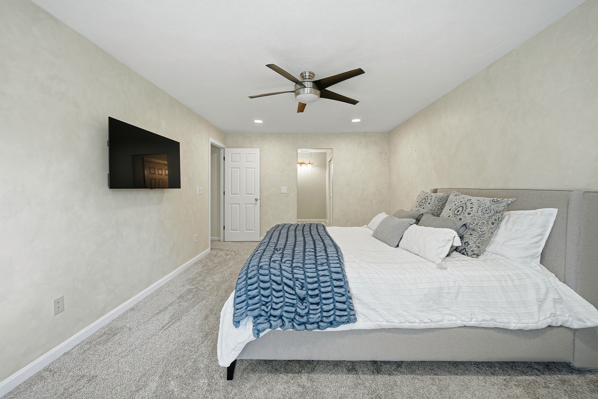 16 Country Club Rd Unit 16, Peabody, MA 01960 - Image 16