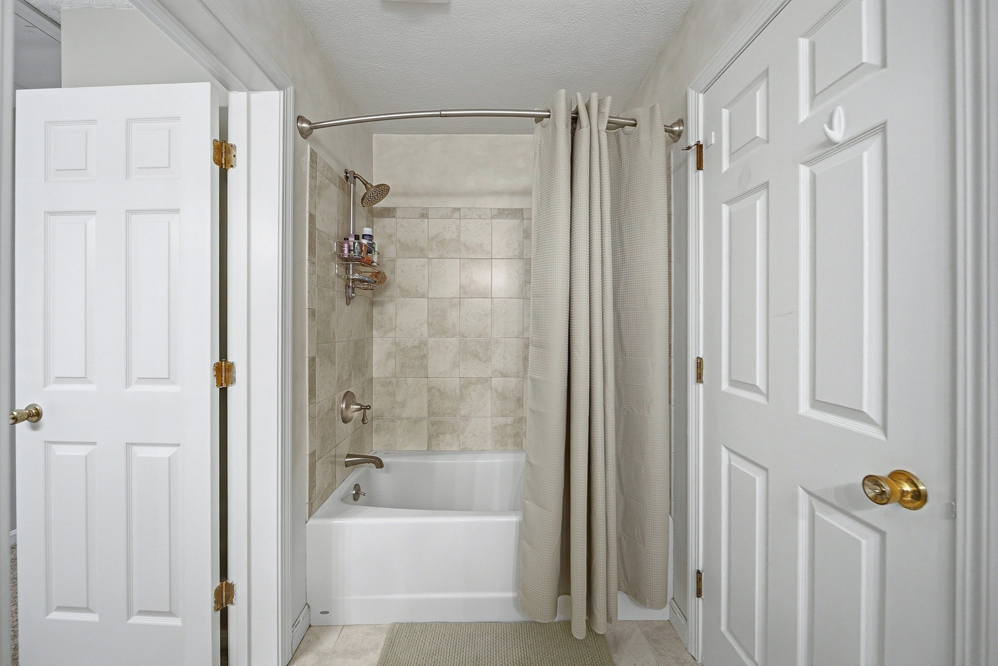 16 Country Club Rd Unit 16, Peabody, MA 01960 - Image 19