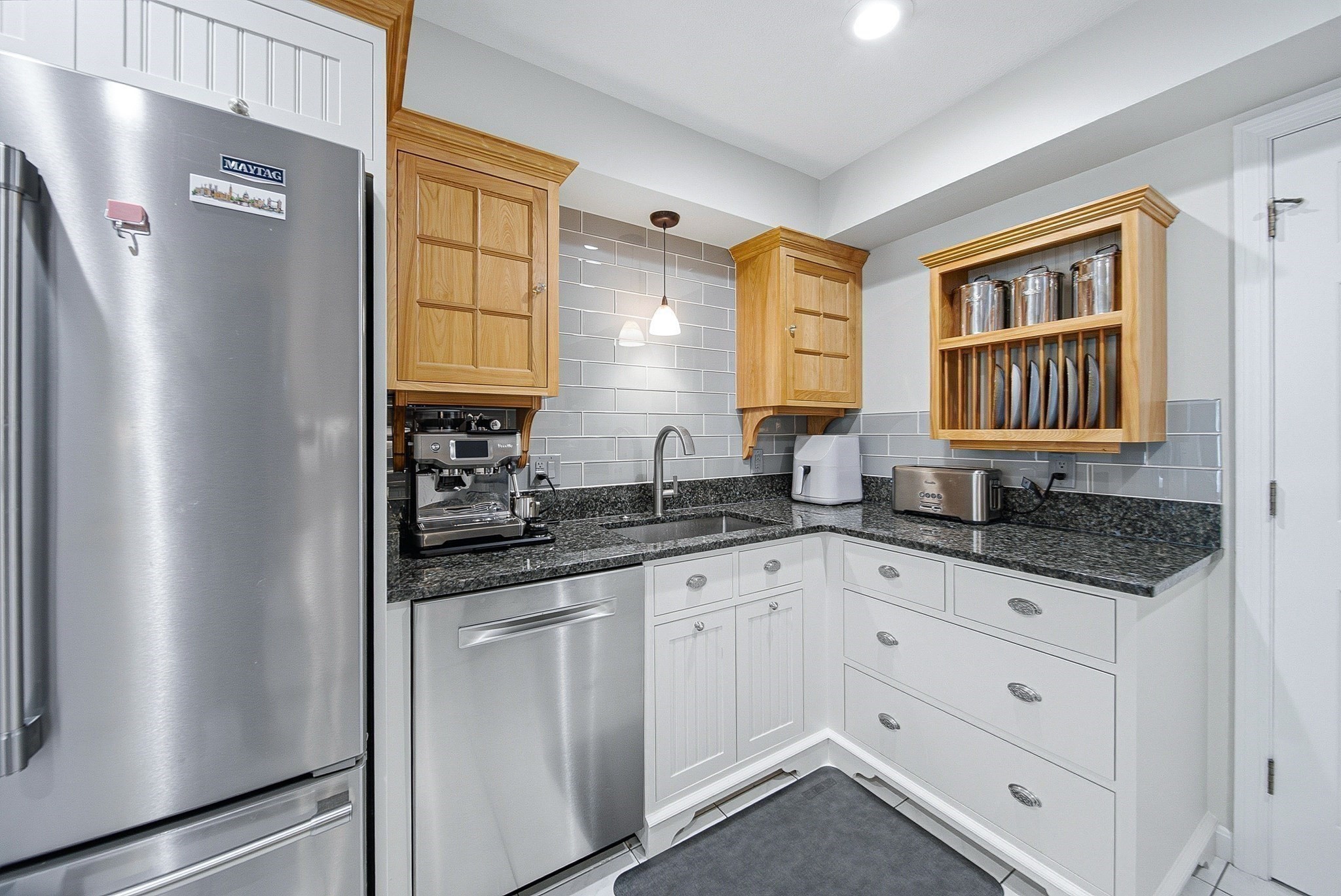 16 Country Club Rd Unit 16, Peabody, MA 01960 - Image 6