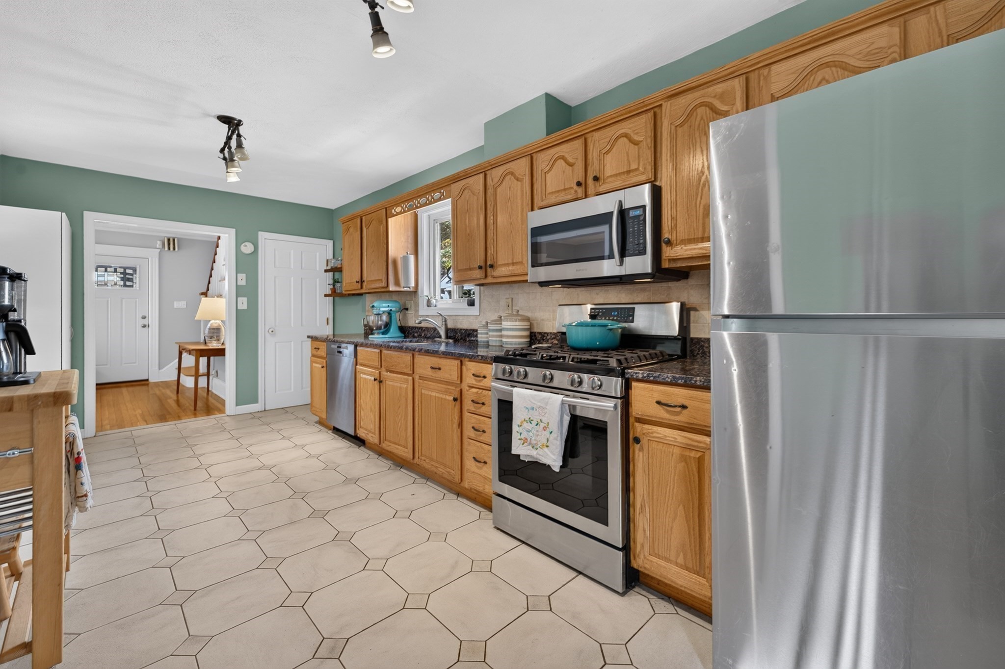 15 Draper St, Medford, MA 02155 - Image 9