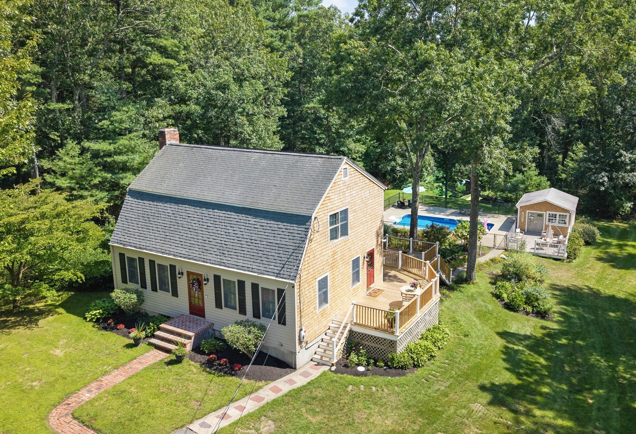 35 North St, Duxbury, MA 02332