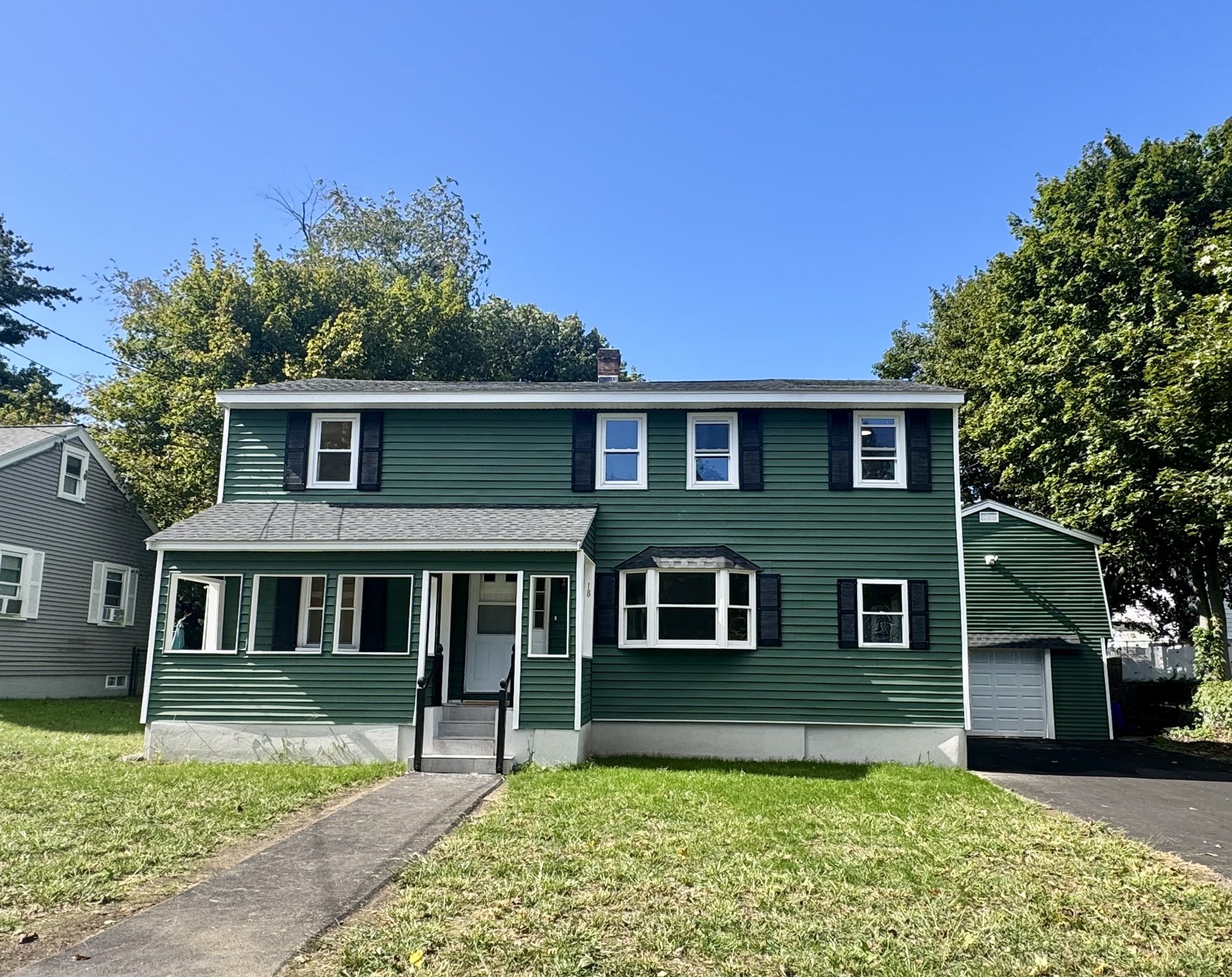 18 Hurley Ave, Dracut, MA 01826
