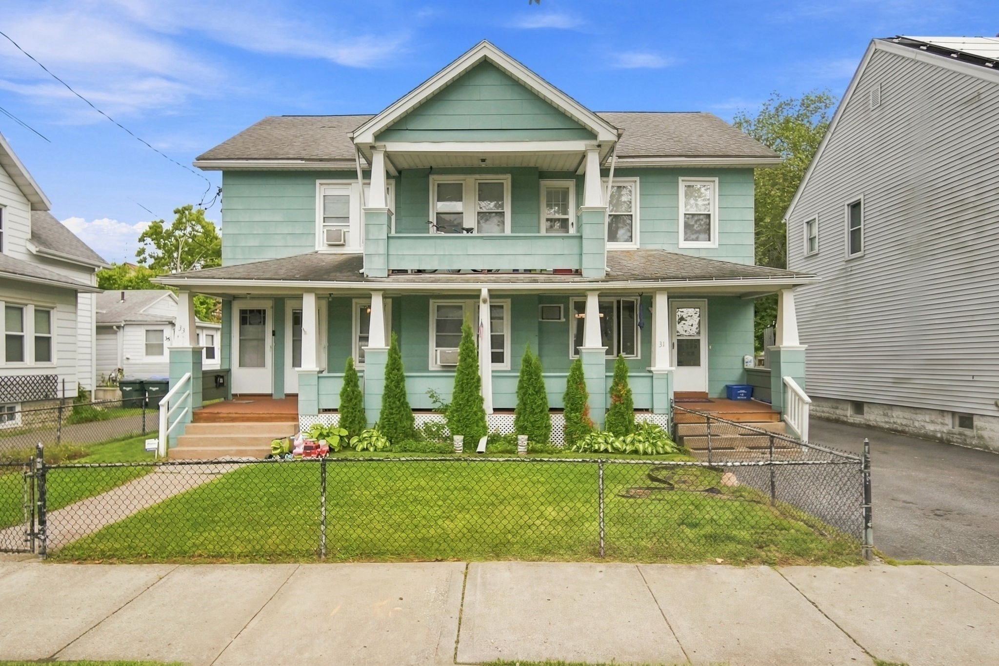 31 Haumont Ter, Springfield, MA 01104
