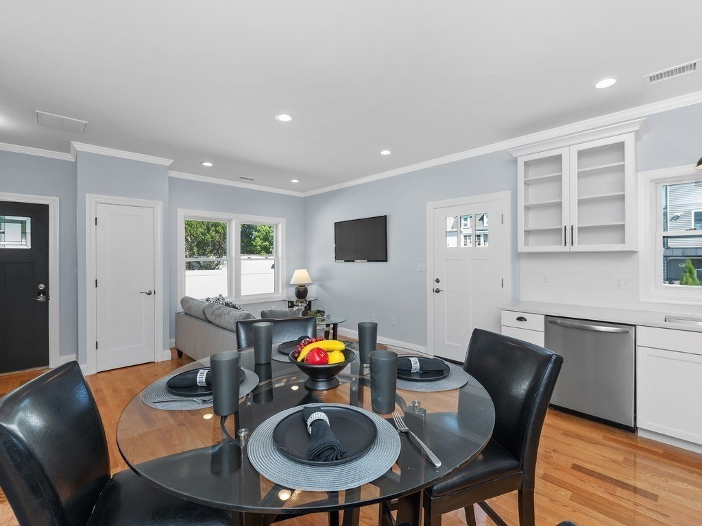 28 Ash Street Unit 2, Waltham, MA 02453 - Image 11