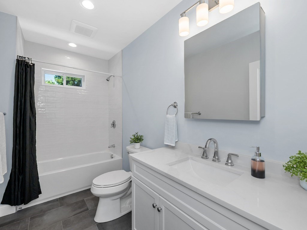 28 Ash Street Unit 2, Waltham, MA 02453 - Image 26