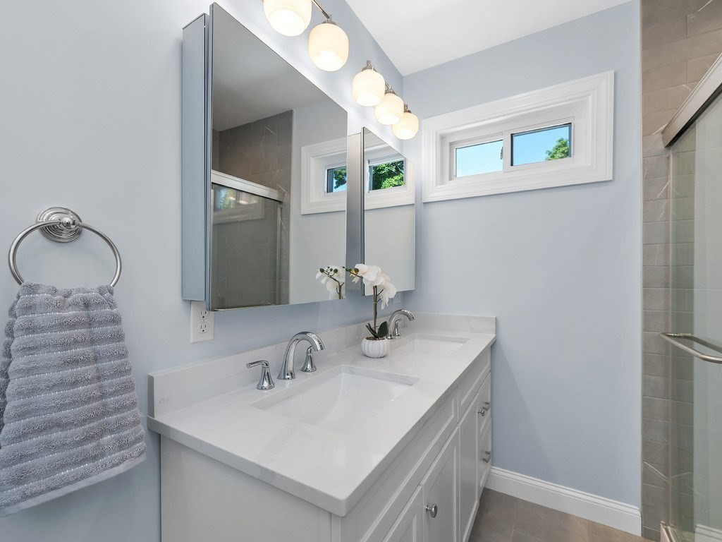 28 Ash Street Unit 2, Waltham, MA 02453 - Image 28