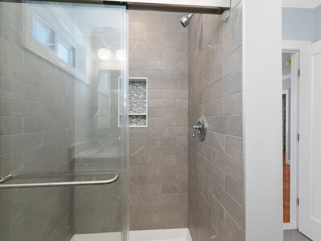 28 Ash Street Unit 2, Waltham, MA 02453 - Image 29
