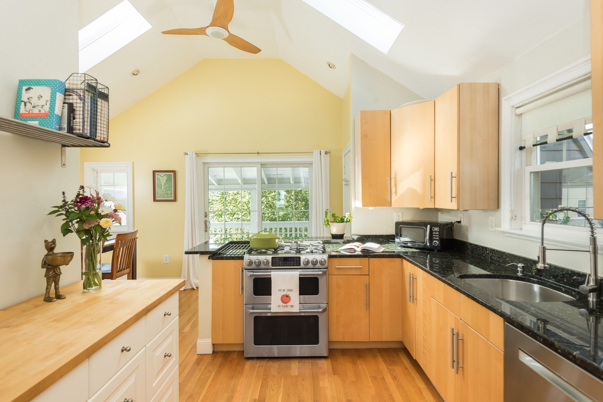 11 Varnum St Unit 3, Arlington, MA 02474