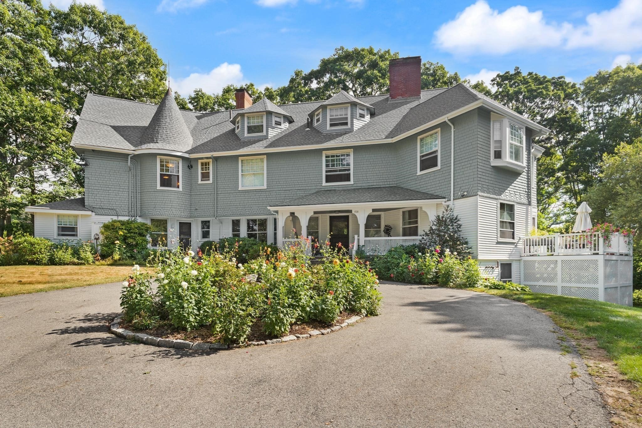 158 Hesperus Ave Unit 2L, Gloucester, MA 01930
