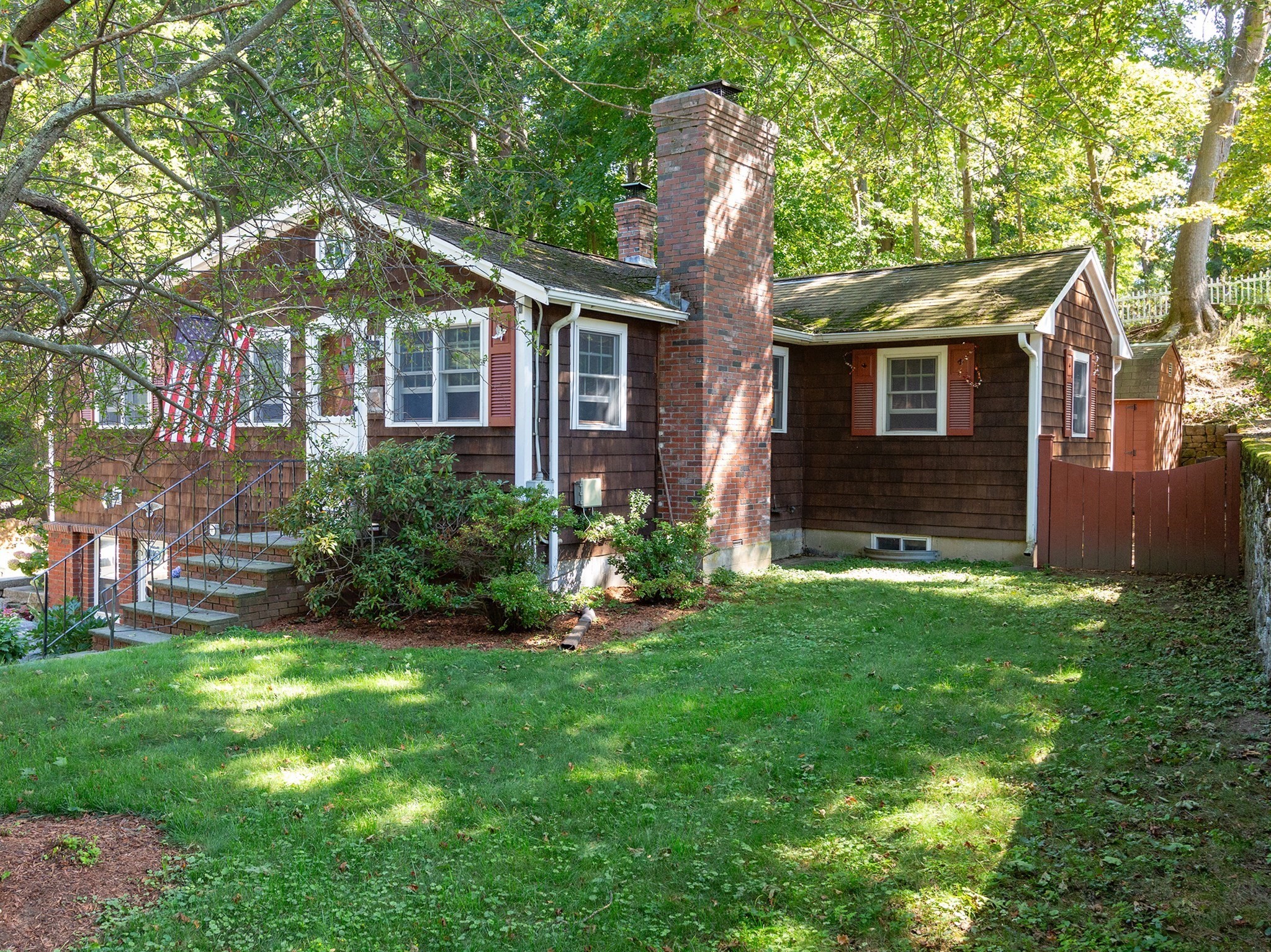 5 Mansion Rd, Wayland, MA 01778