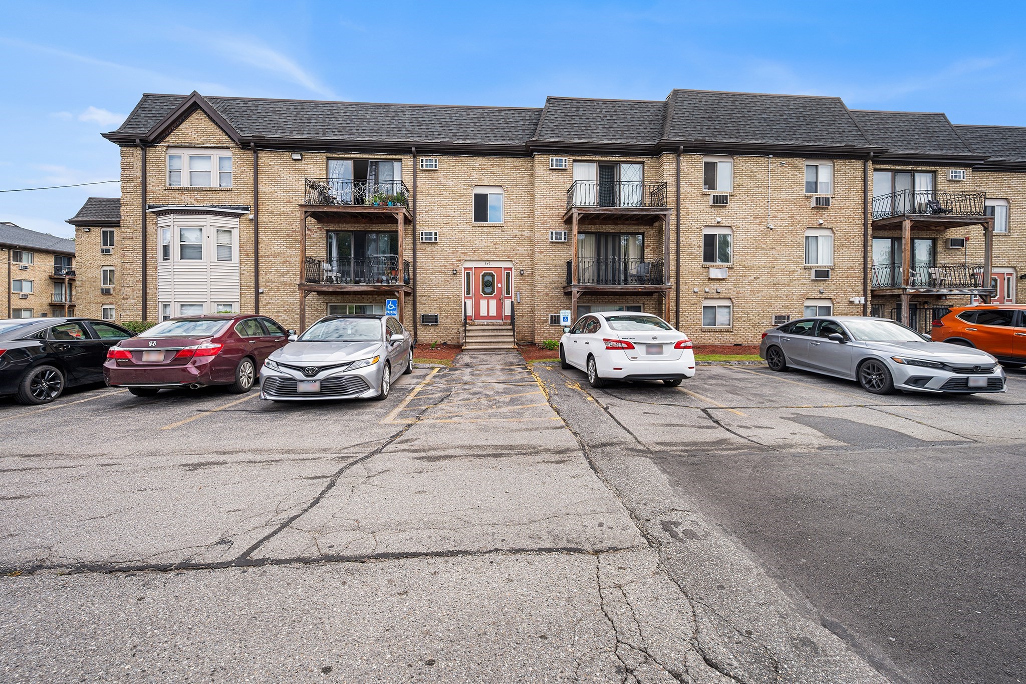 347 Pawtucket Blvd Unit 3, Lowell, MA 01854