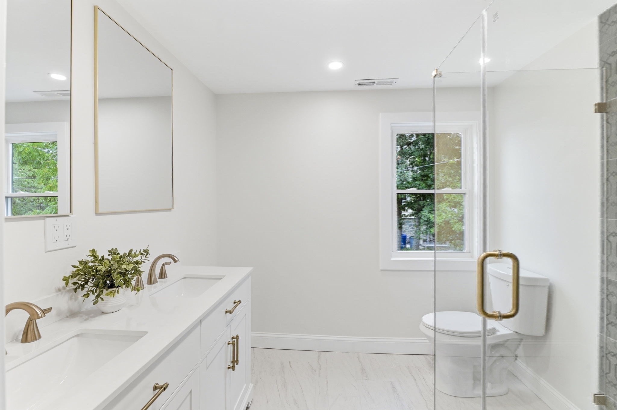 8 Guild St, Medford, MA 02155 - Image 23