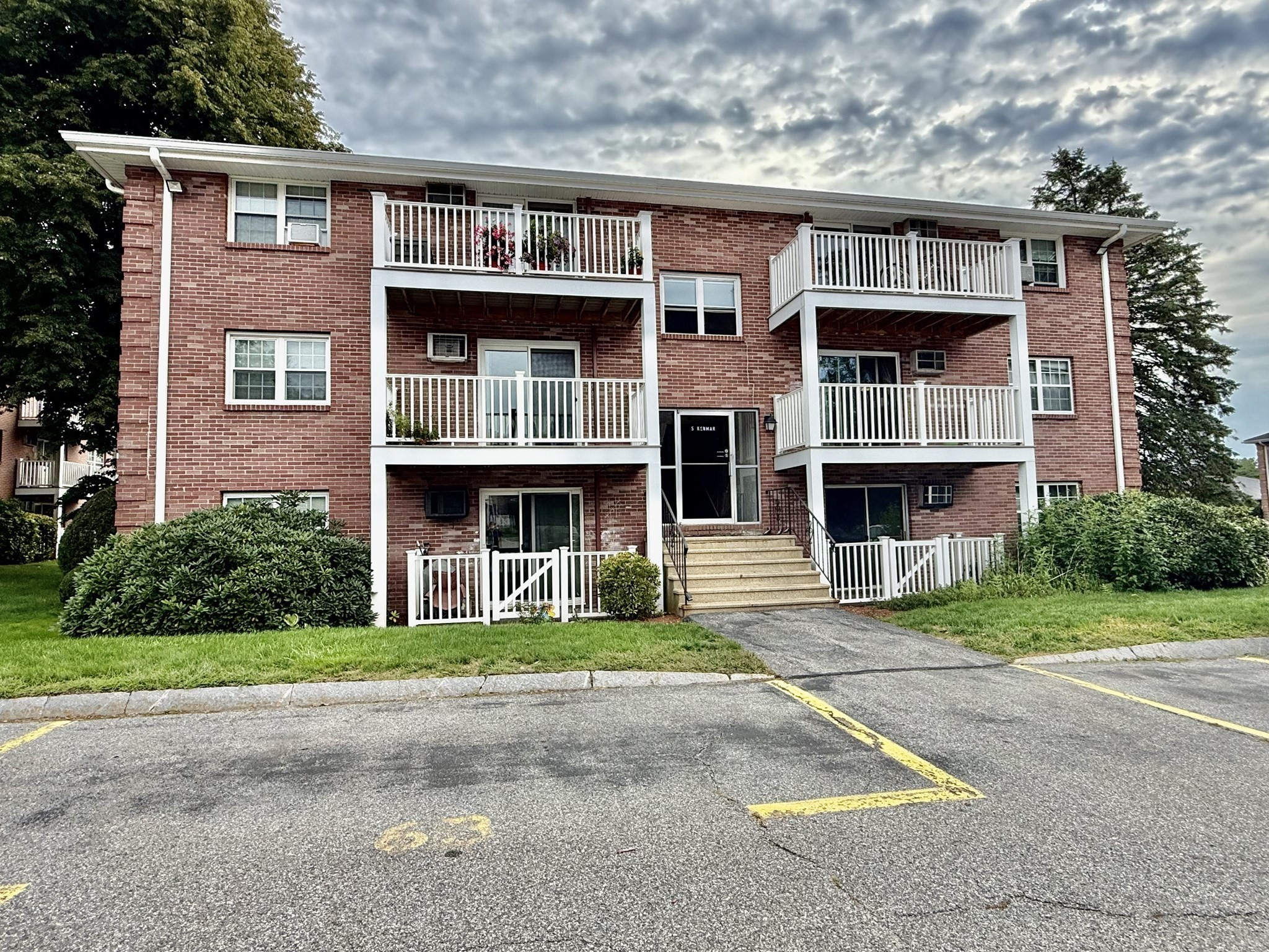 5 Kenmar Drive Unit 7, Billerica, MA 01821