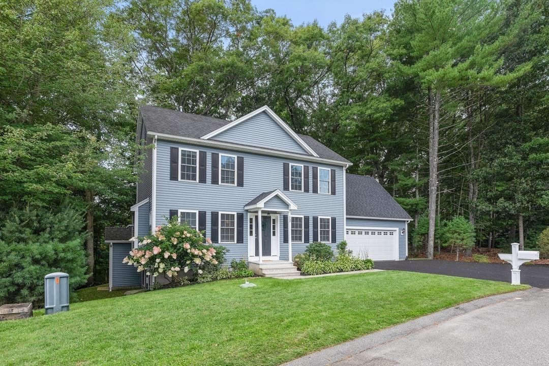 17 Clover Ct., Cumberland, RI 02864