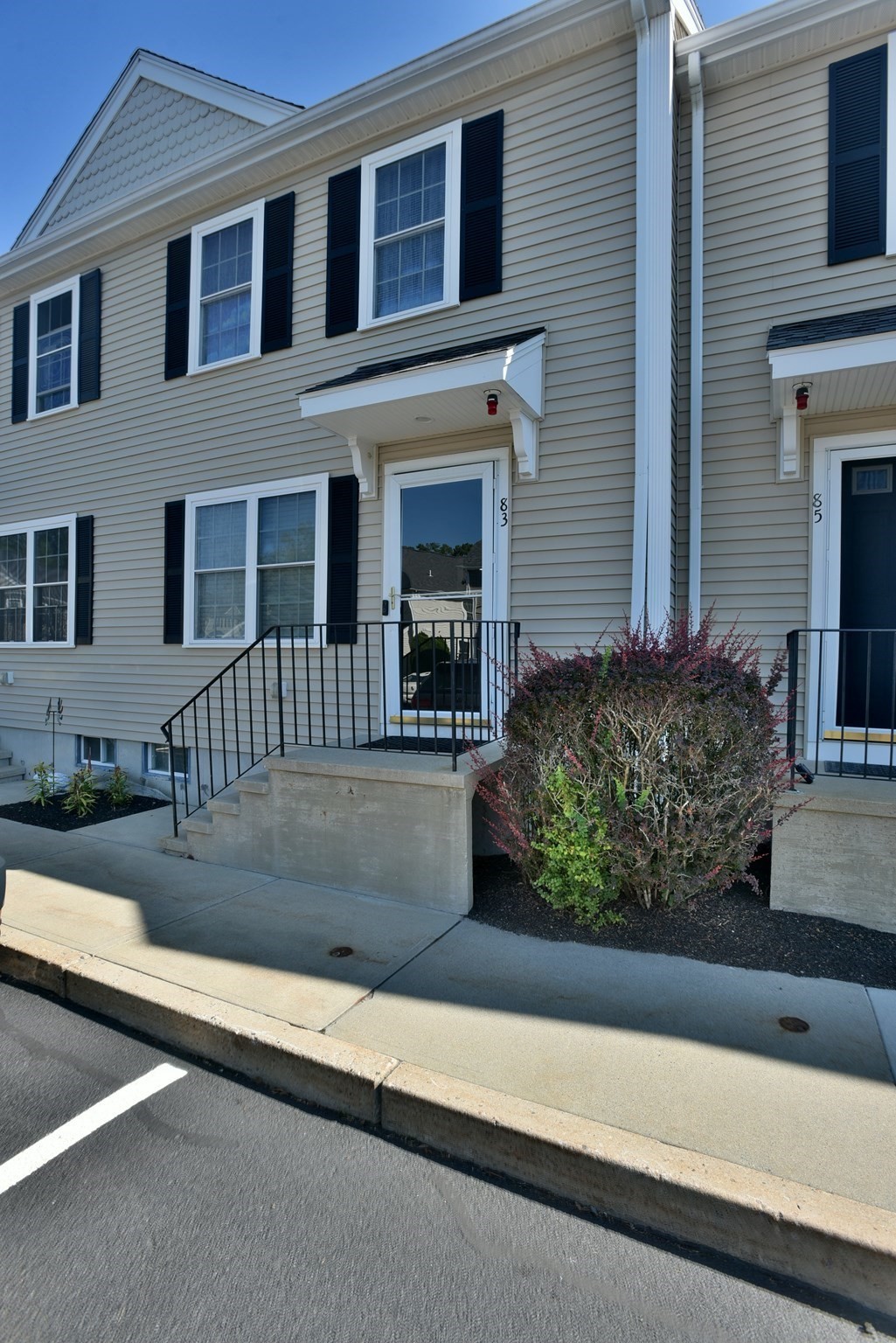 83 Boxberry Ln Unit 83, Rockland, MA 02370