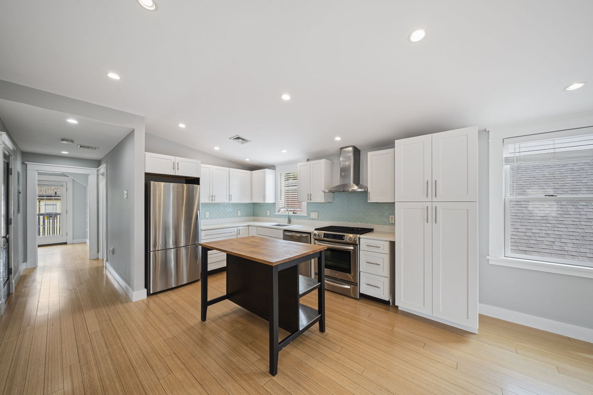 23 Cheverus Rd Unit 3, Dorchester, Boston, MA 02124 - Image 3