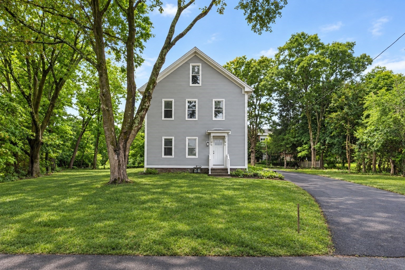 208 High St, North Attleboro, MA 02760
