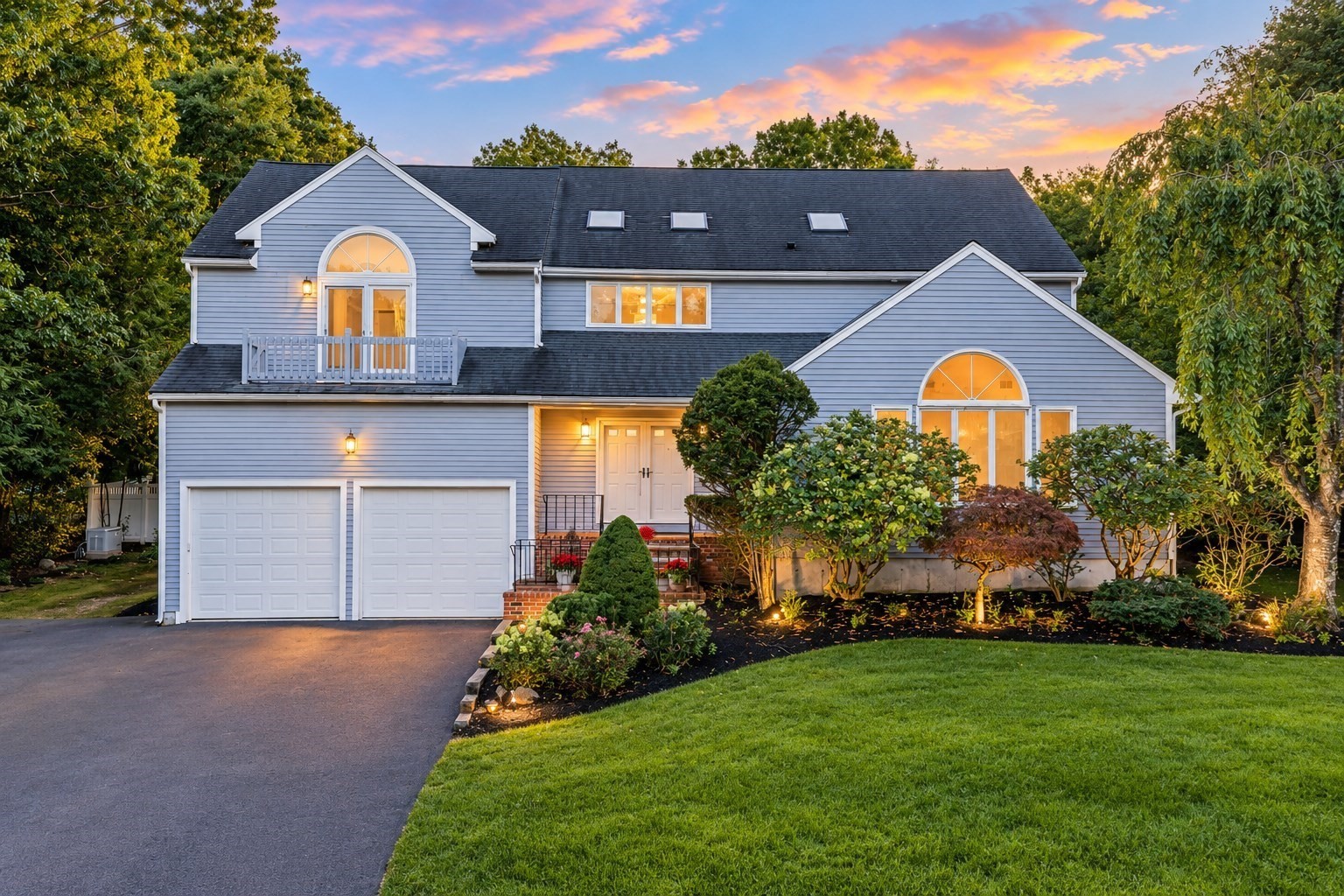 42 Magnolia Rd, Sharon, MA 02067