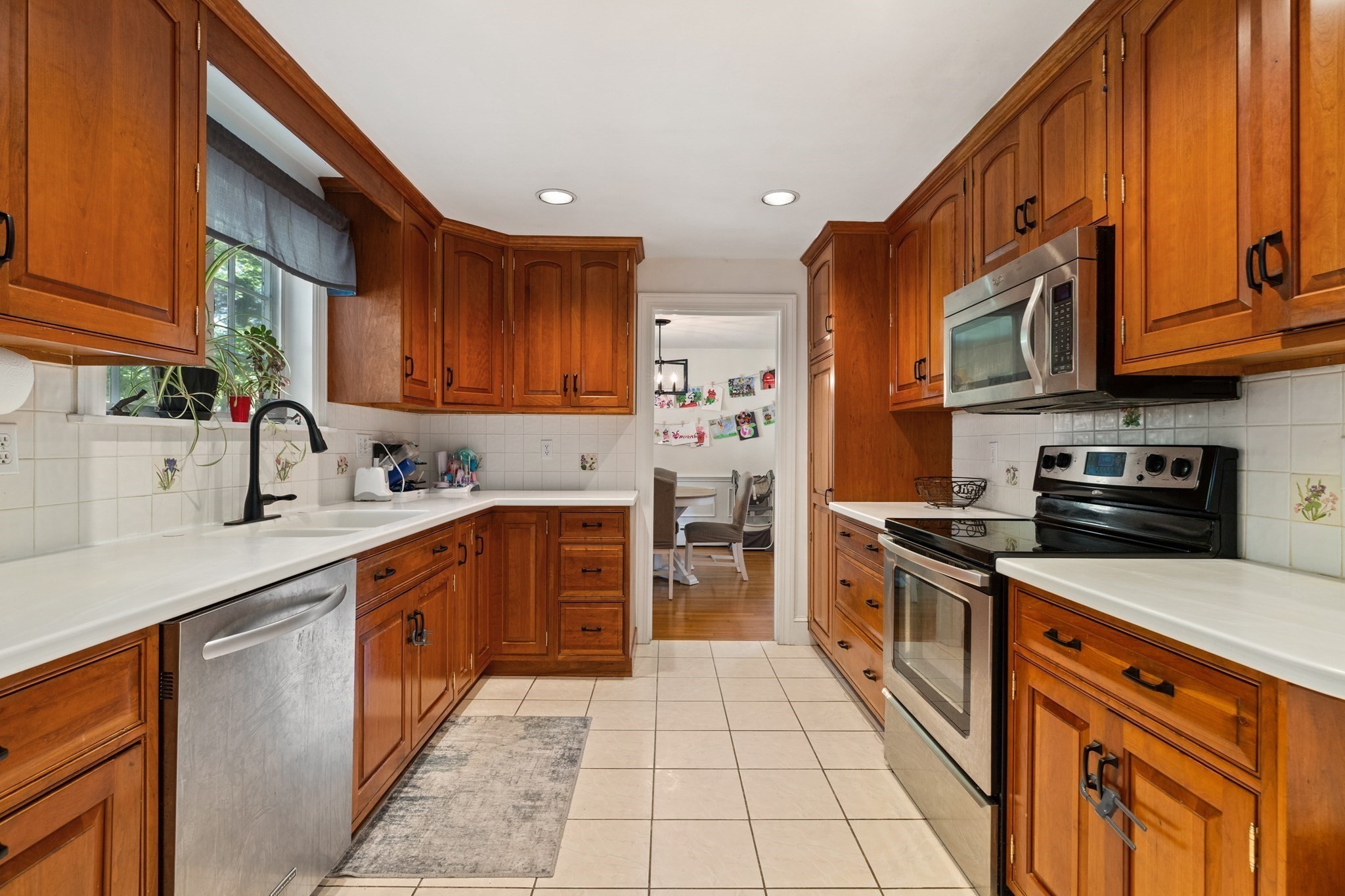 53 Eleanor St, Dartmouth, MA 02747 - Image 2