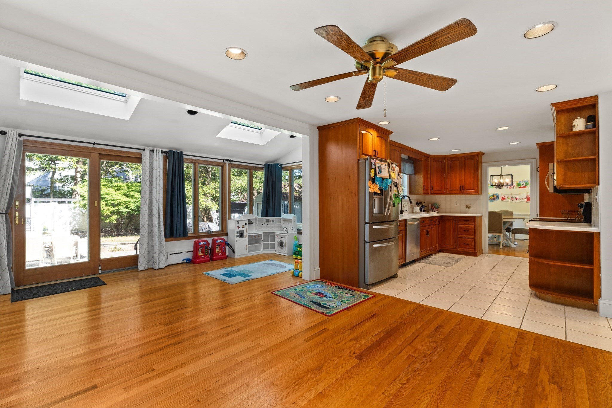 53 Eleanor St, Dartmouth, MA 02747 - Image 5