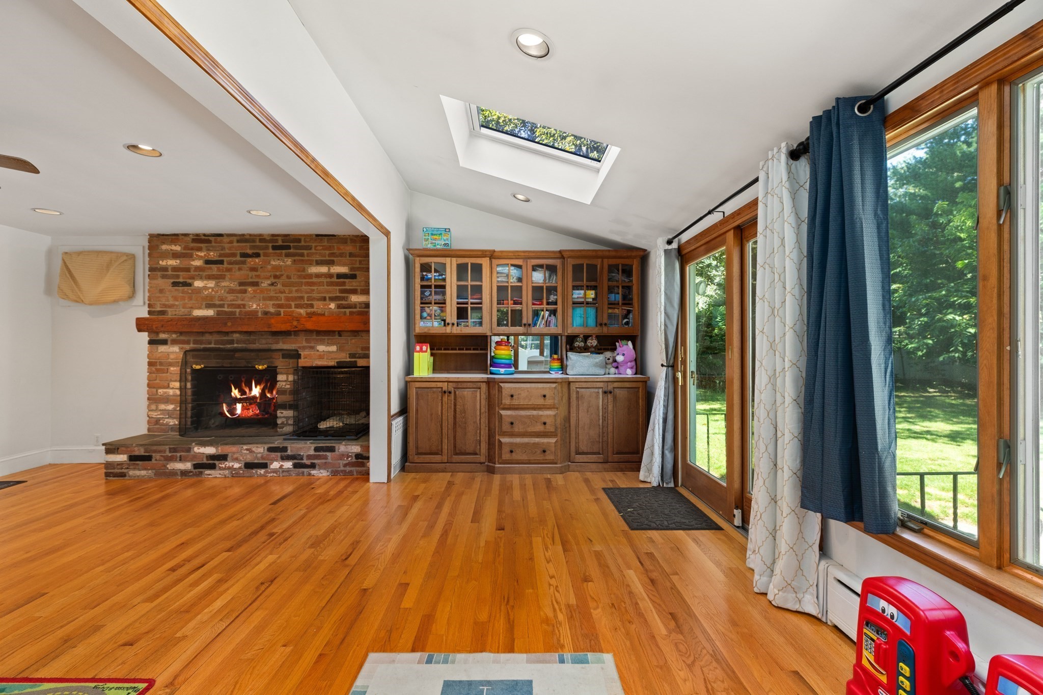 53 Eleanor St, Dartmouth, MA 02747 - Image 8
