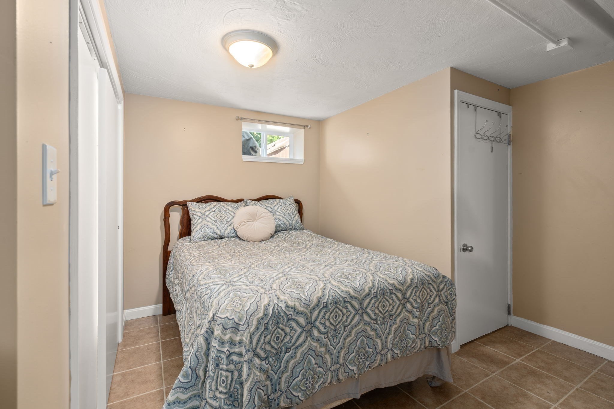 46 Norwich Circle, Medford, MA 02155 - Image 22