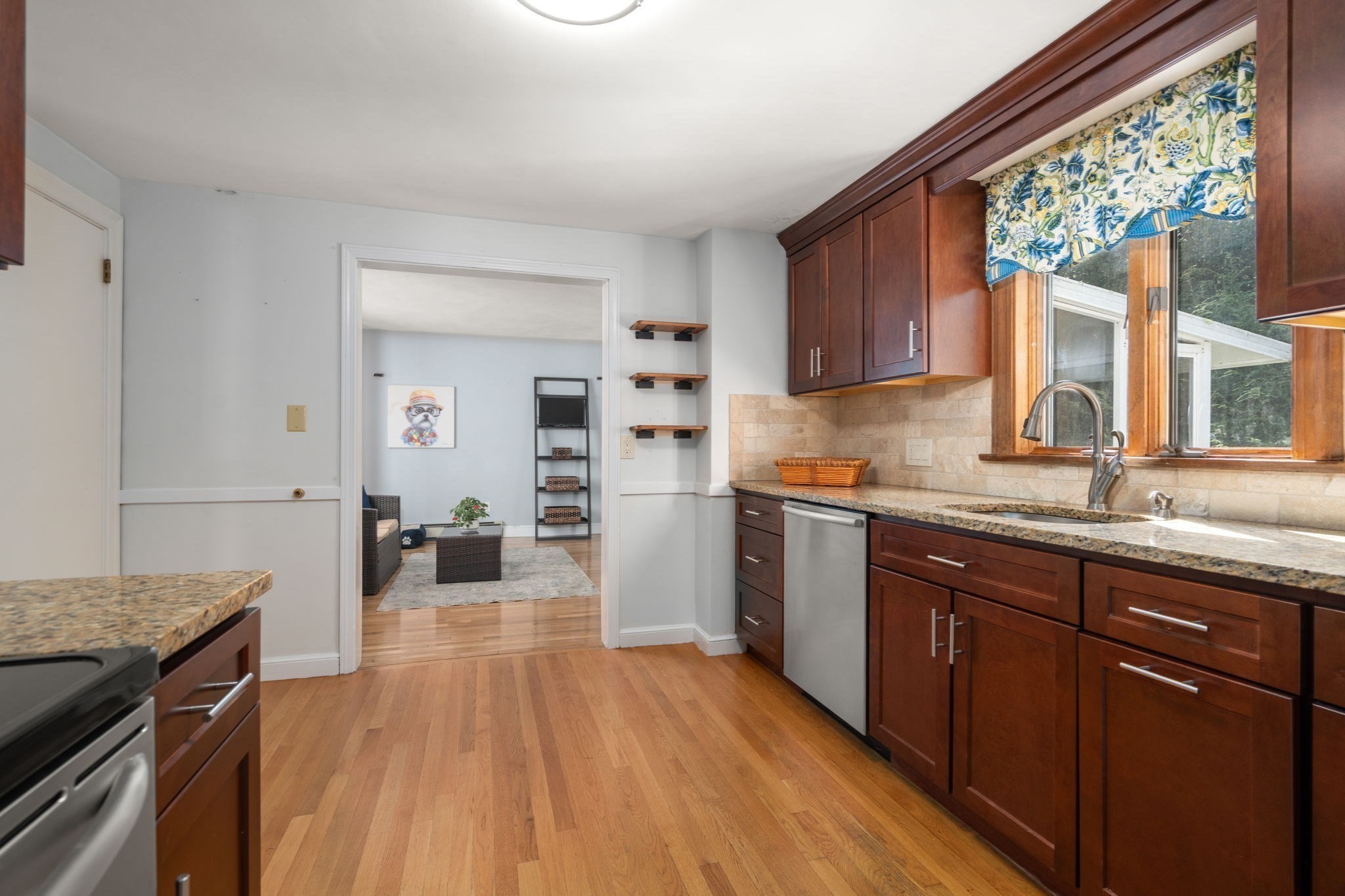 46 Norwich Circle, Medford, MA 02155 - Image 7