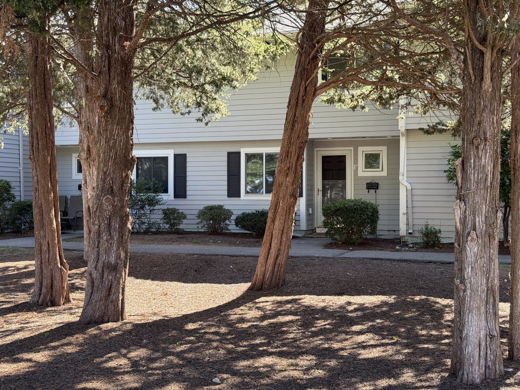 12 Beals Cove Rd Unit F, Hingham, MA 02043