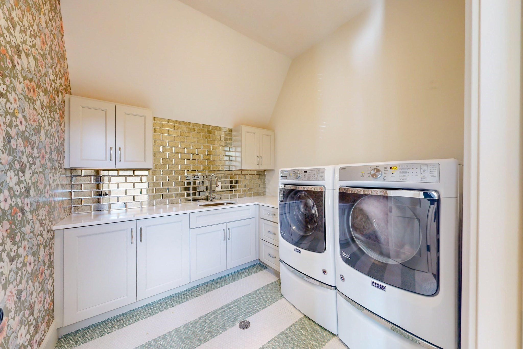 370 Grove St, Needham, MA 02492 - Image 33