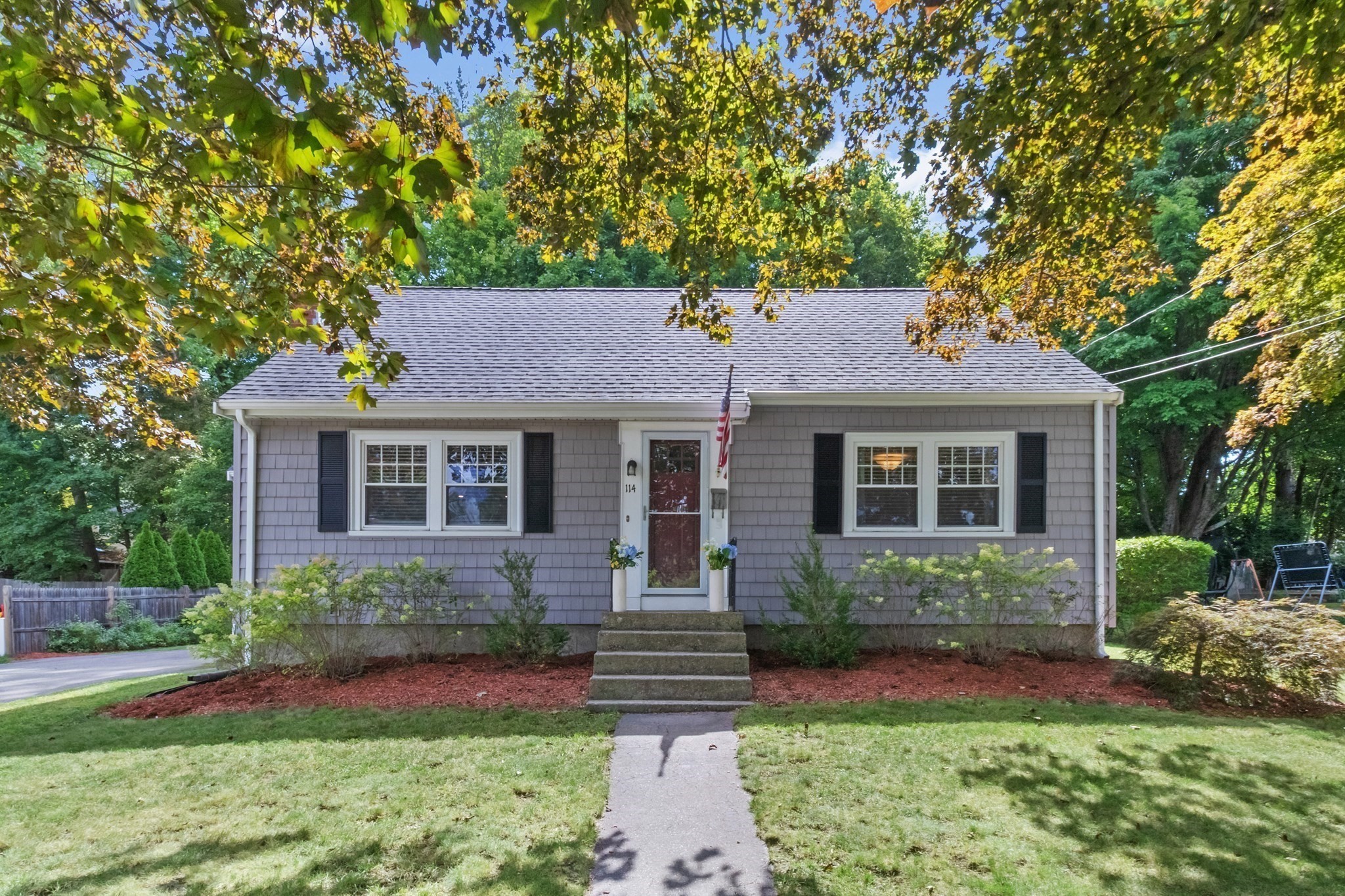 114 Lewis Ave, Walpole, MA 02081
