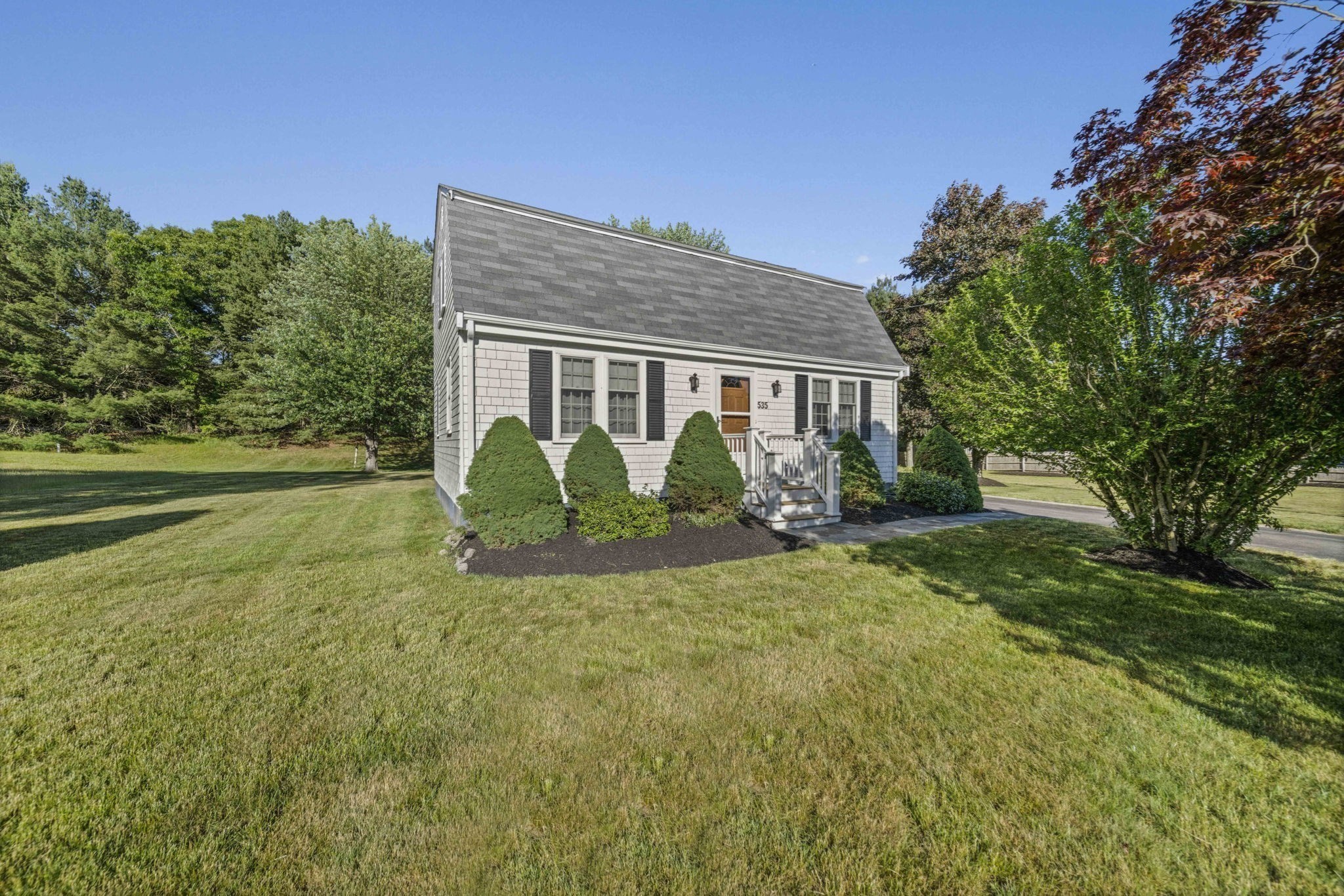 535 Whiting St, Hanover, MA 02339