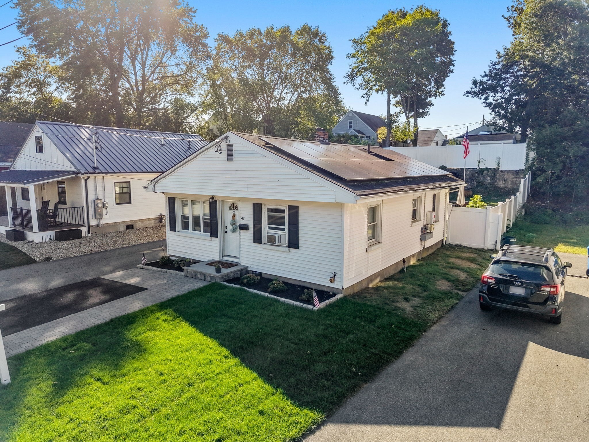 42 Mokema Ave, Waltham, MA 02451