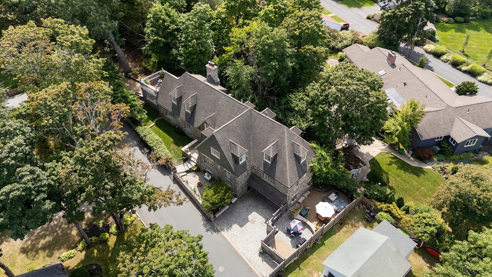 9 Galloupes Point Rd, Swampscott, MA 01907