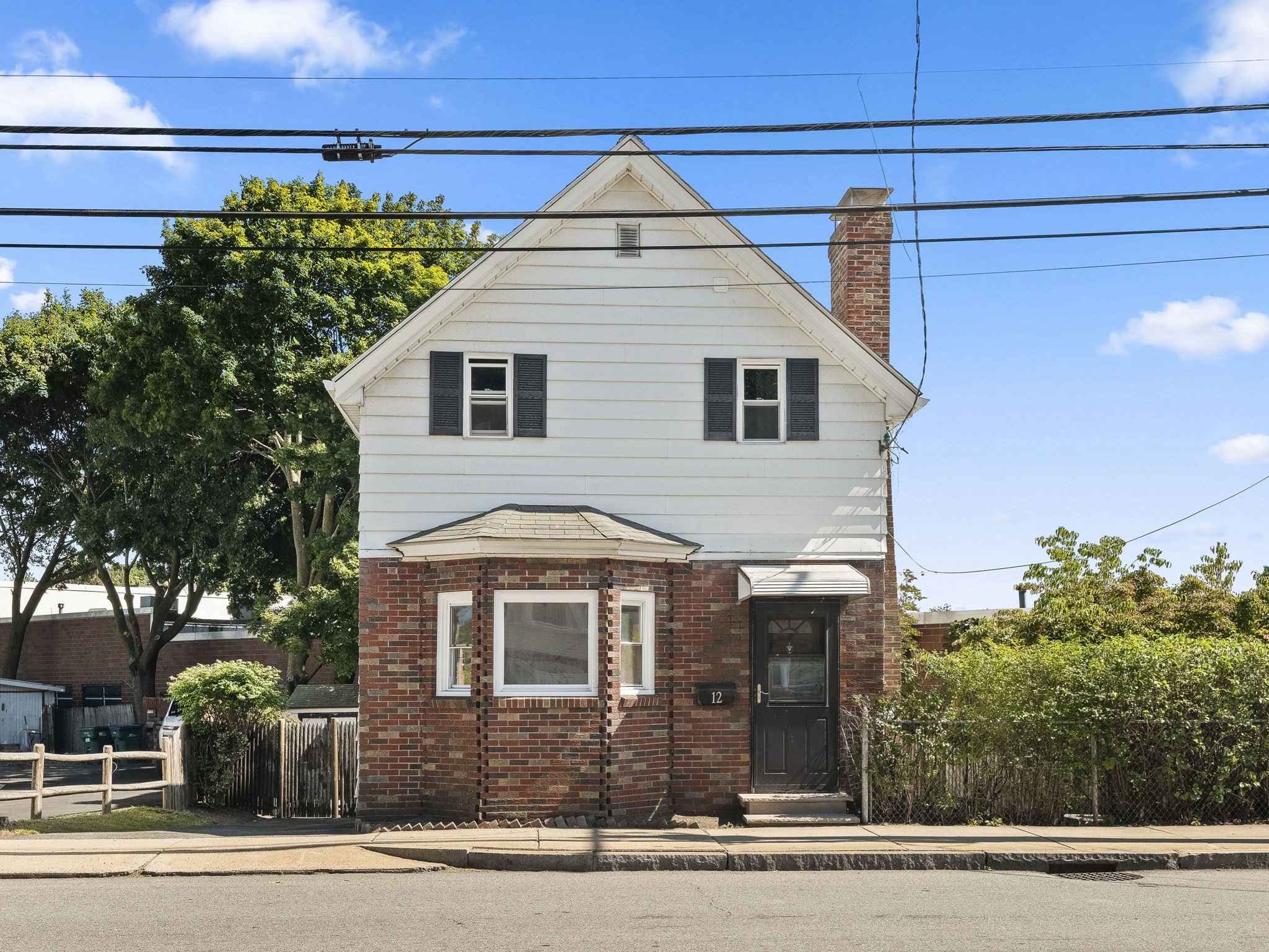 12 Boston St, Lynn, MA 01904