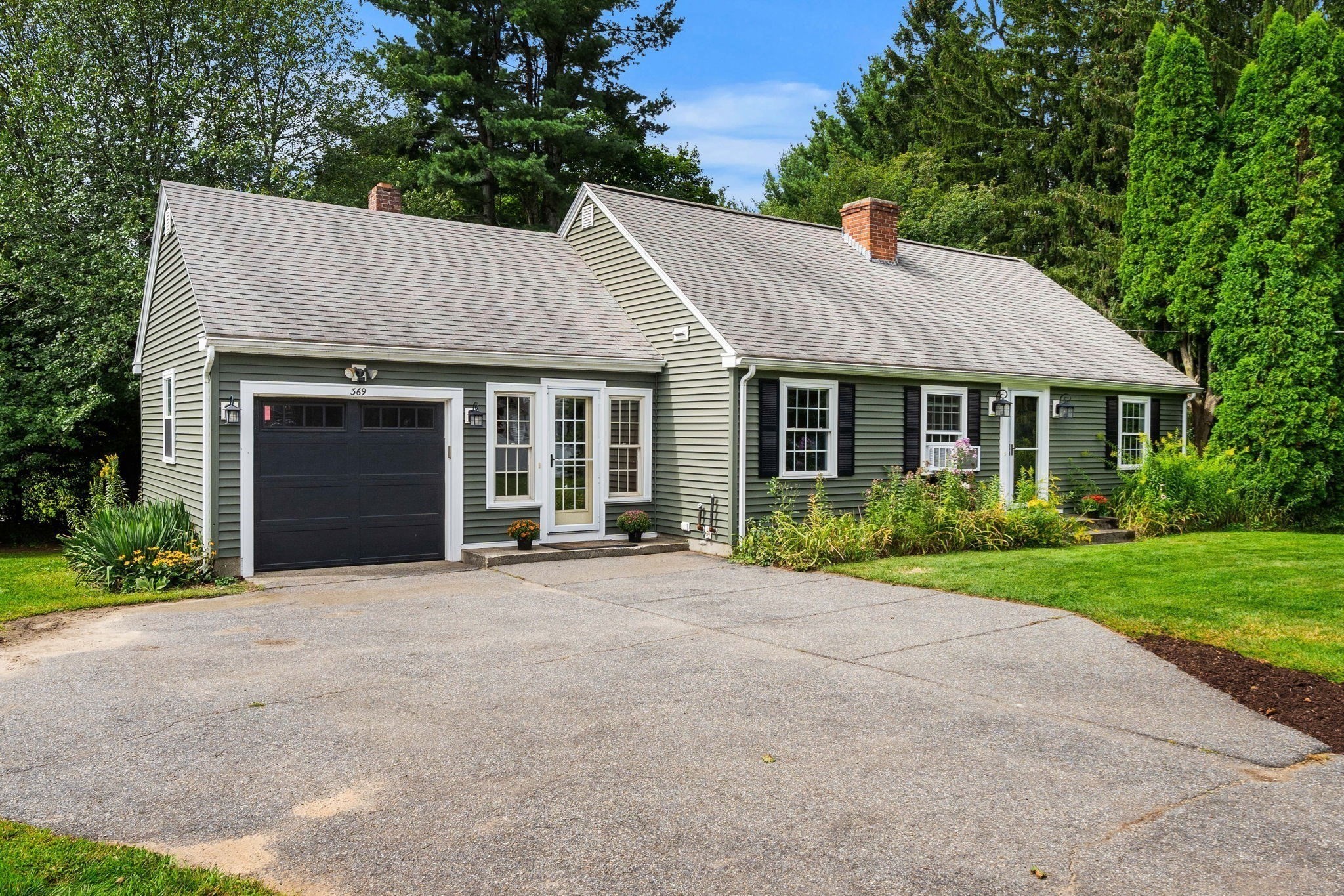 369 Main St, Holden, MA 01520
