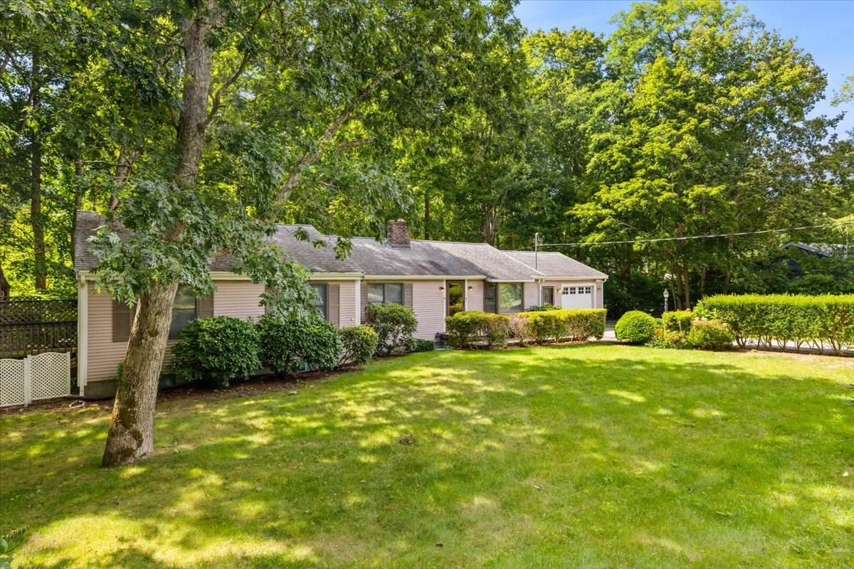 8 Clay Pond Rd, Bourne, MA 02532
