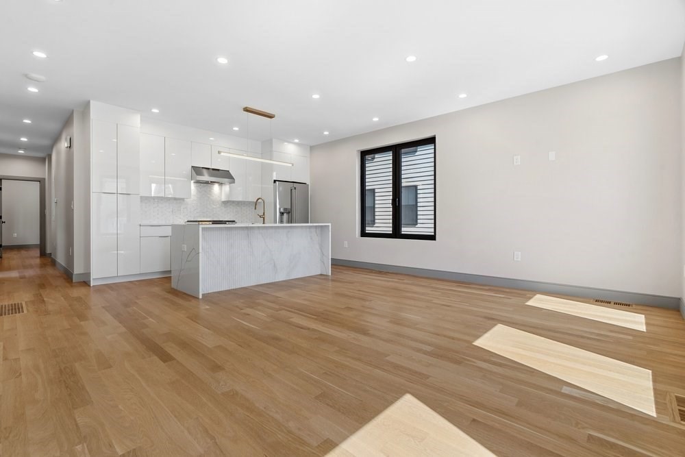 32 McKone Street, Dorchester, Boston, MA 02122 - Image 13