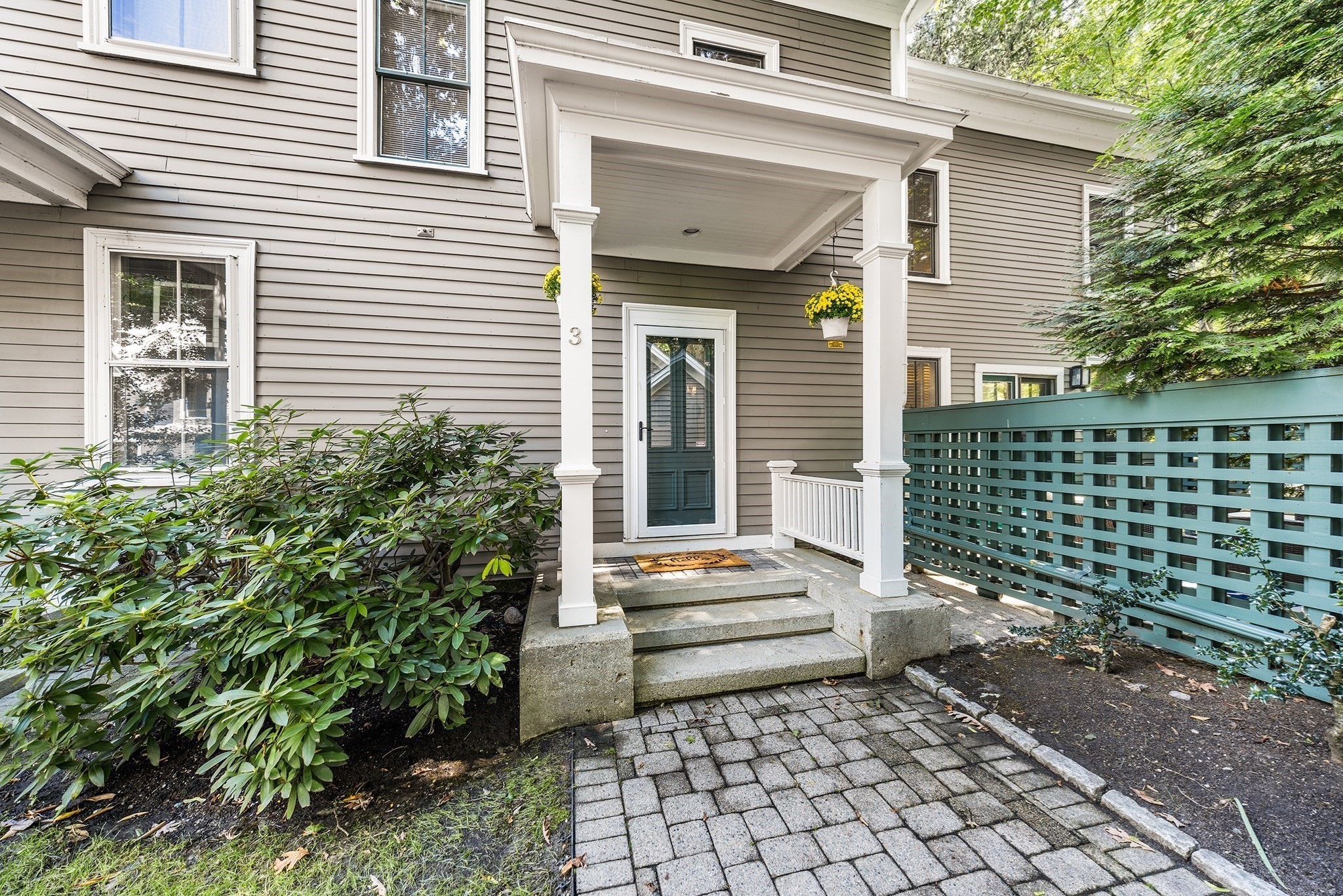 1175 Chestnut St Unit 3, Newton, MA 02464