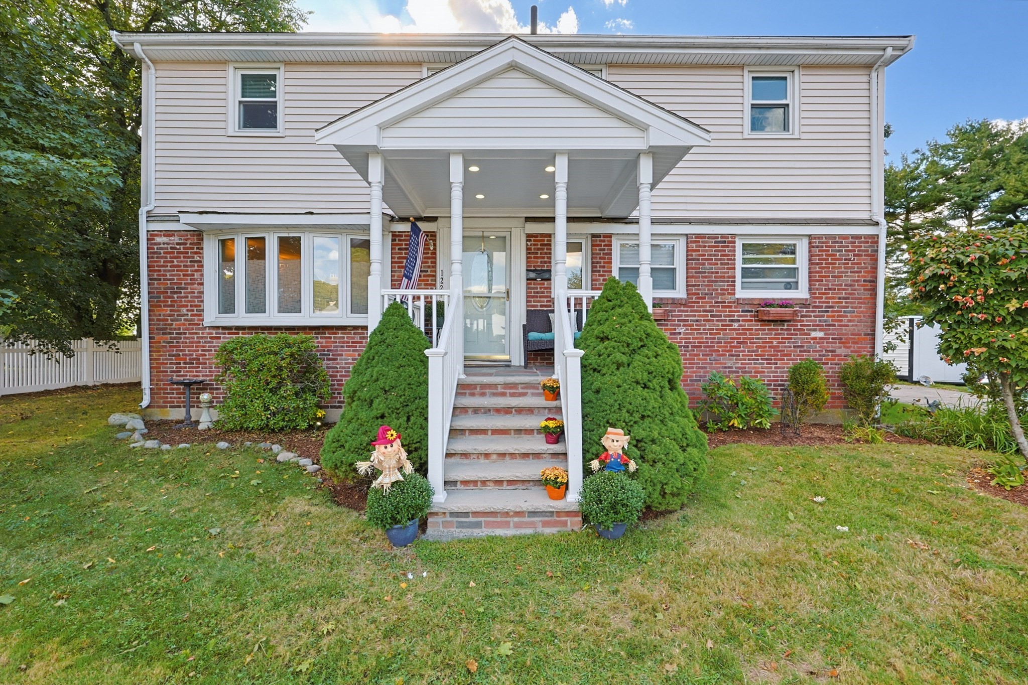 122 Westview Dr, Norwood, MA 02062