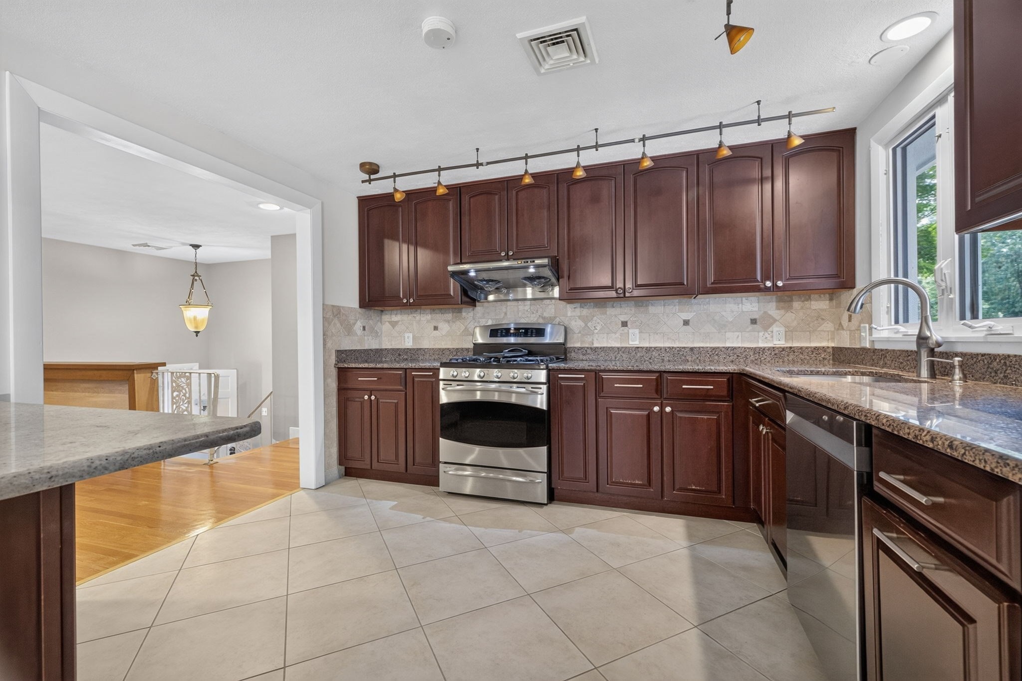 81 Alder Rd, Westwood, MA 02090 - Image 7
