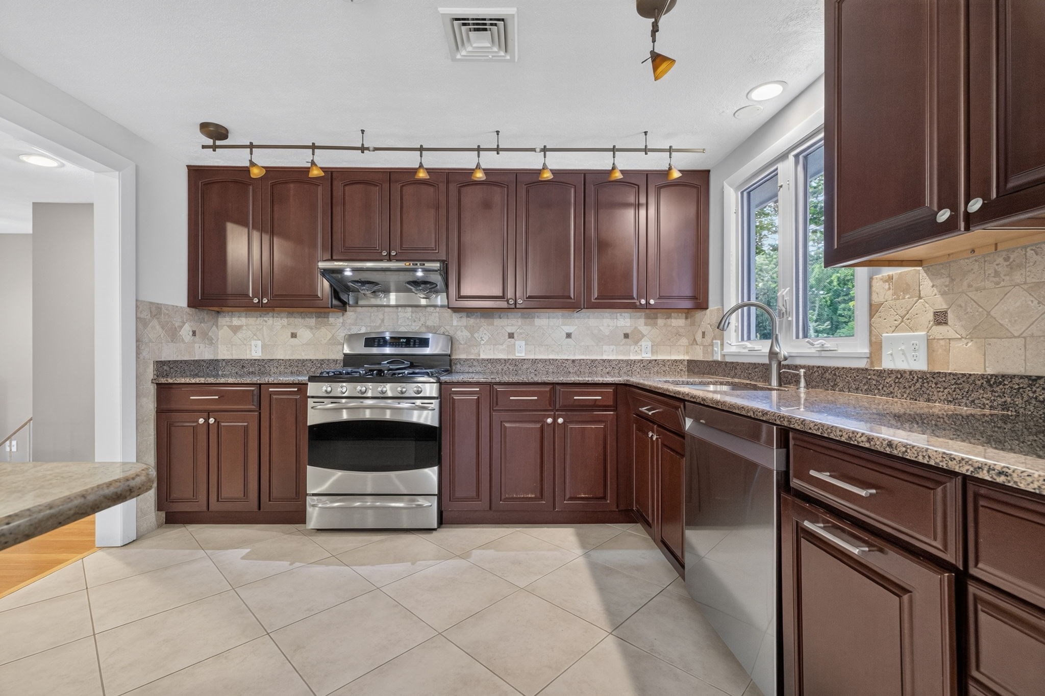 81 Alder Rd, Westwood, MA 02090 - Image 10