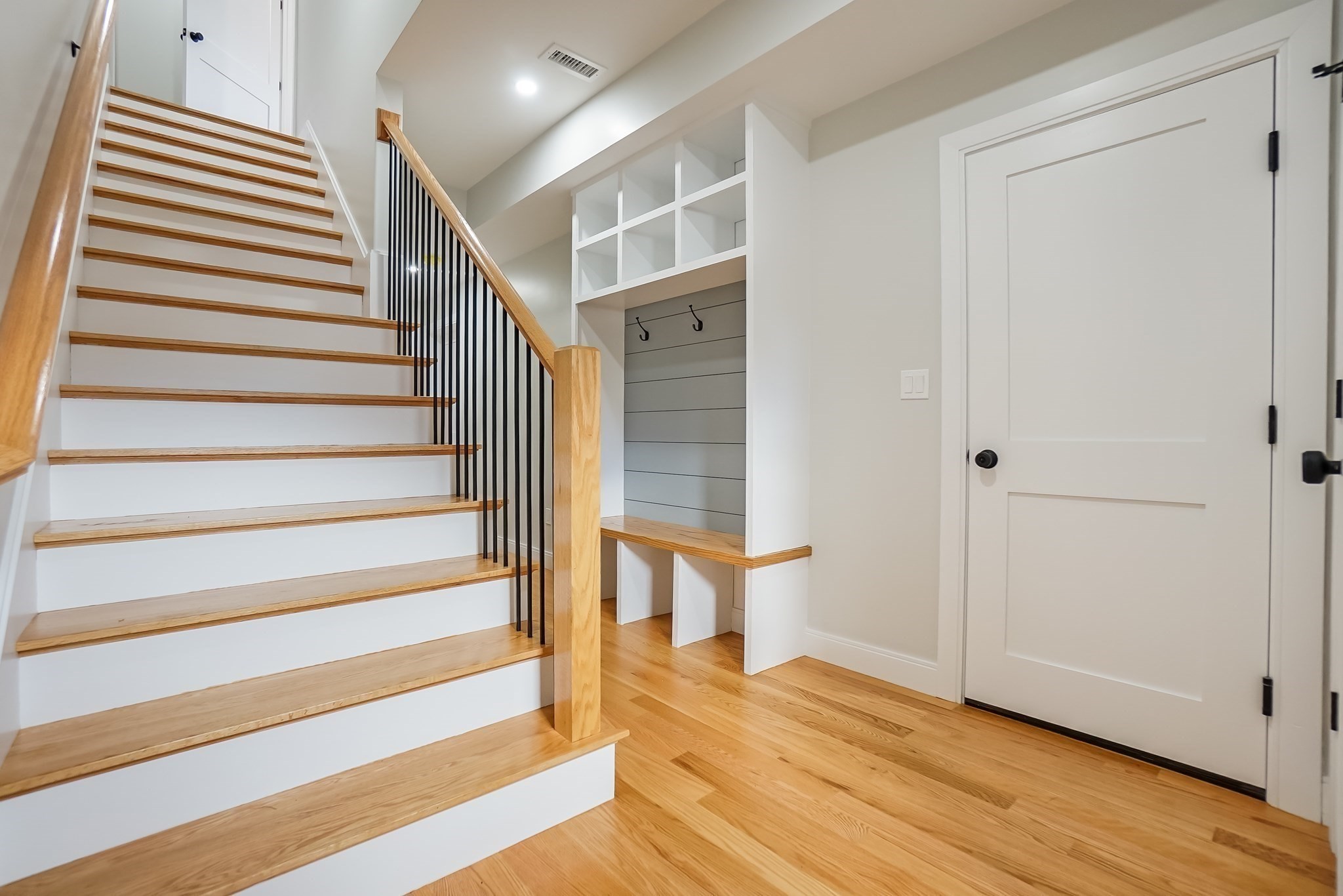 30 Maple St Unit 2, Waltham, MA 02453 - Image 6